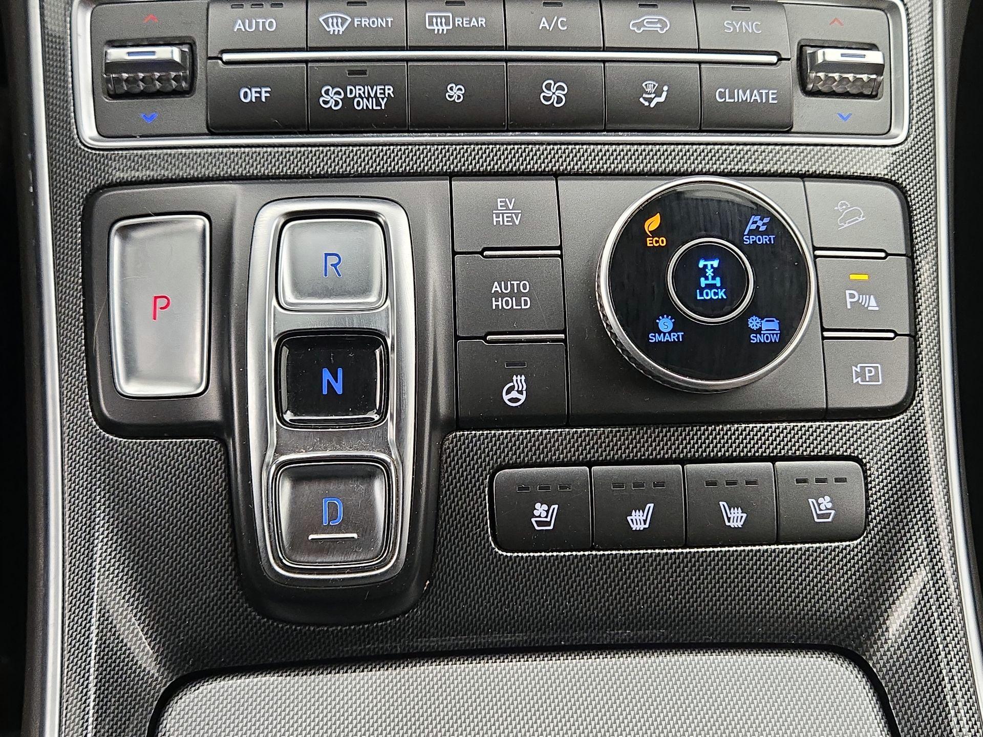 Thumbnail: 2023 Hyundai Santa Fe - 17