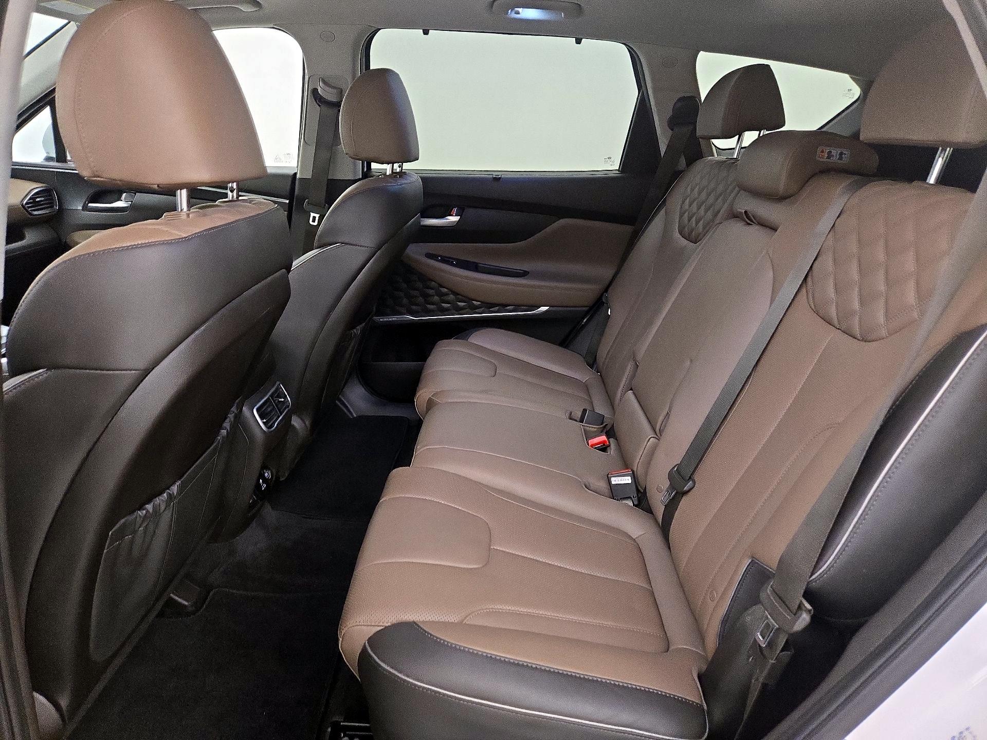 Thumbnail: 2023 Hyundai Santa Fe - 18