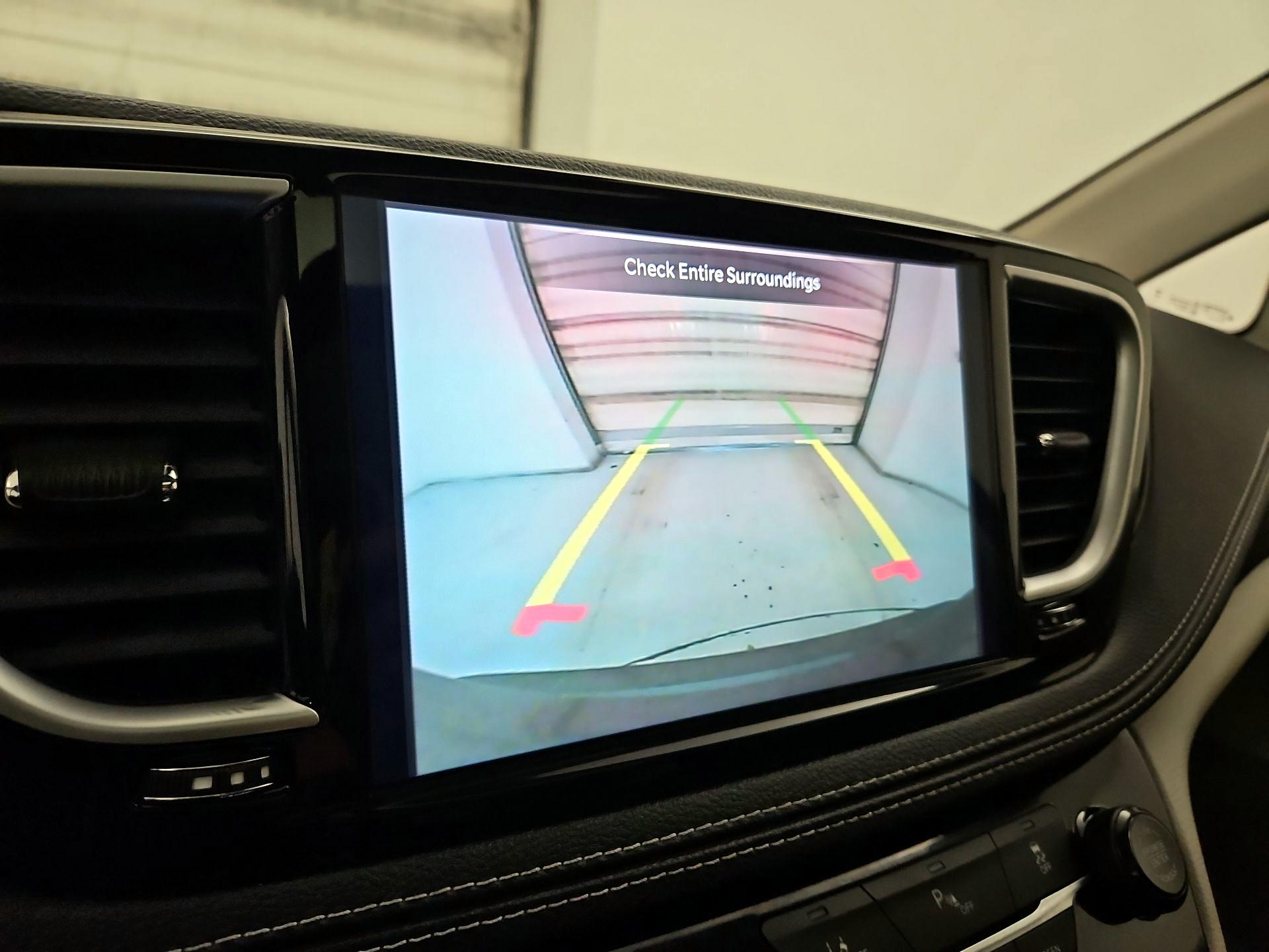Thumbnail: 2023 Chrysler Pacifica - 15