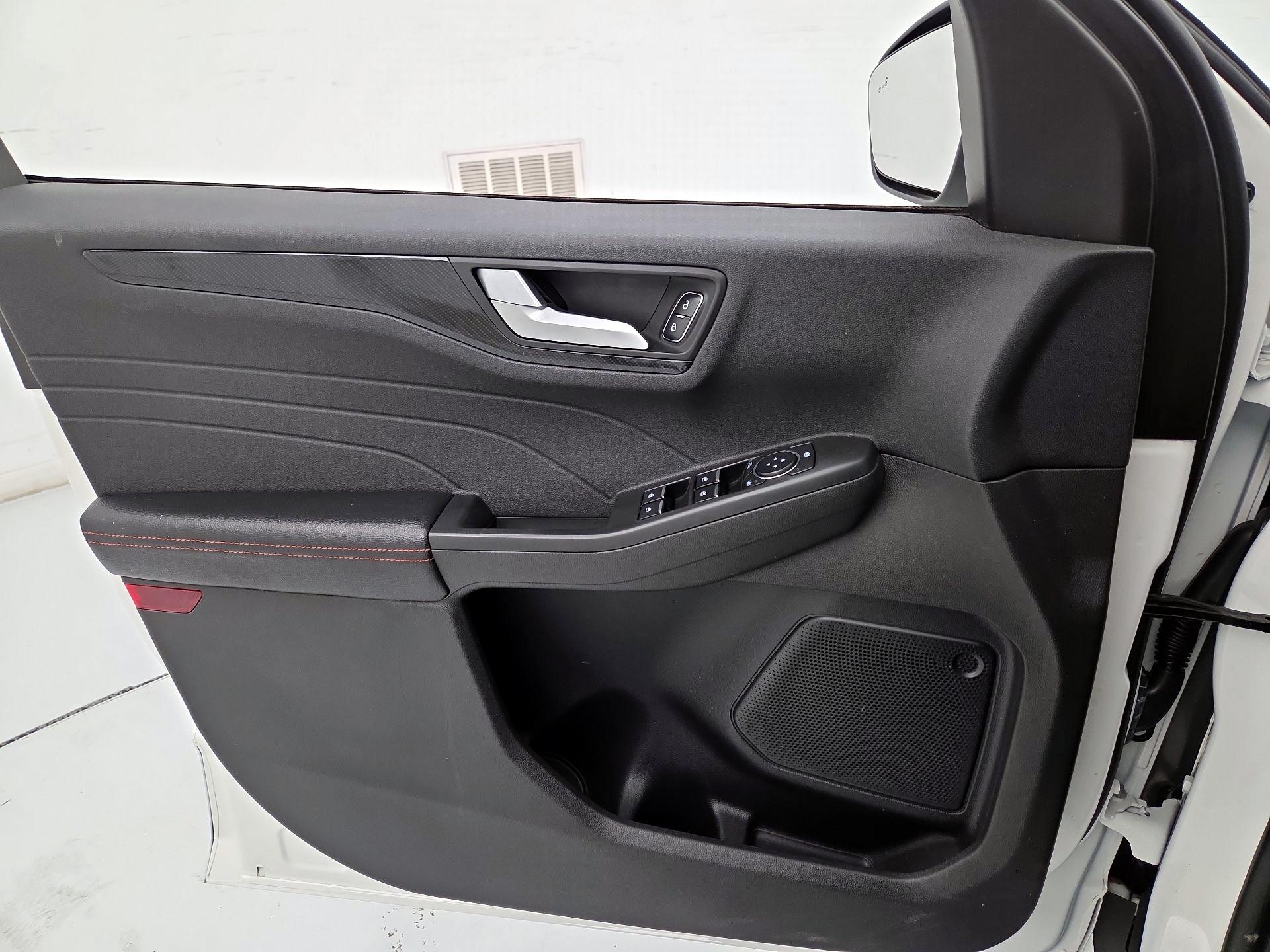 Thumbnail: 2023 Ford Escape - 12