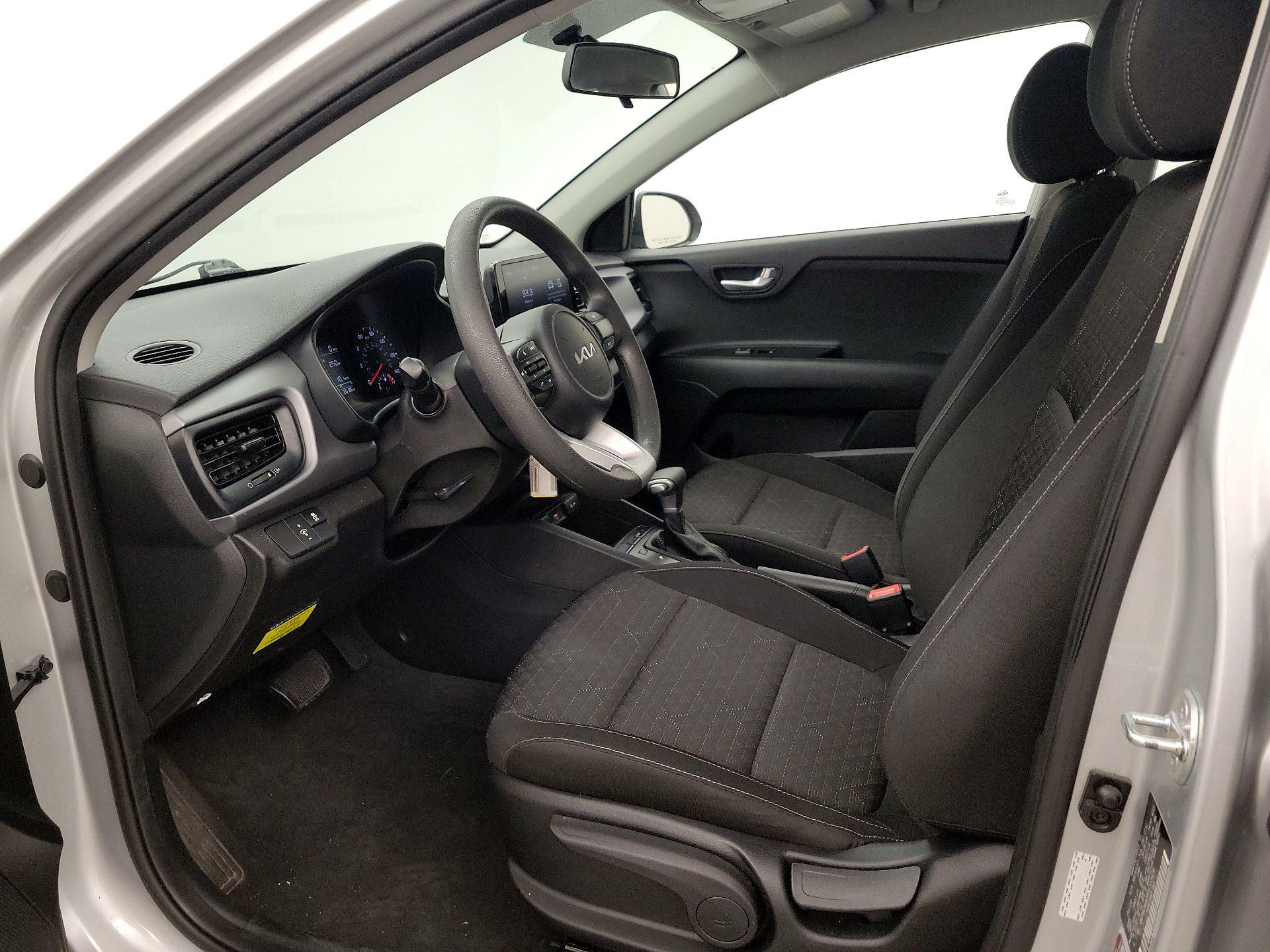 Thumbnail: 2023 Kia Rio - 11