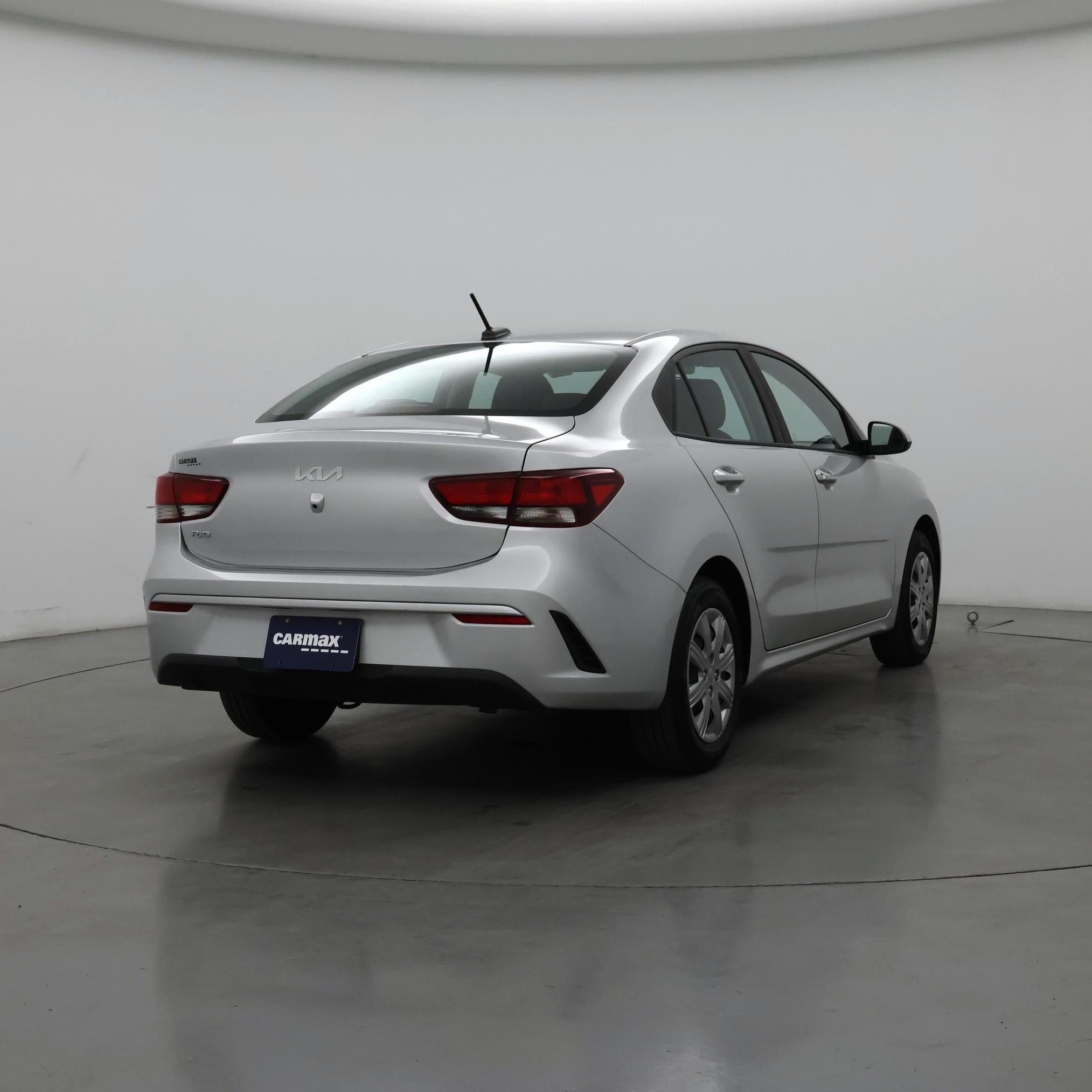 Thumbnail: 2023 Kia Rio - 8