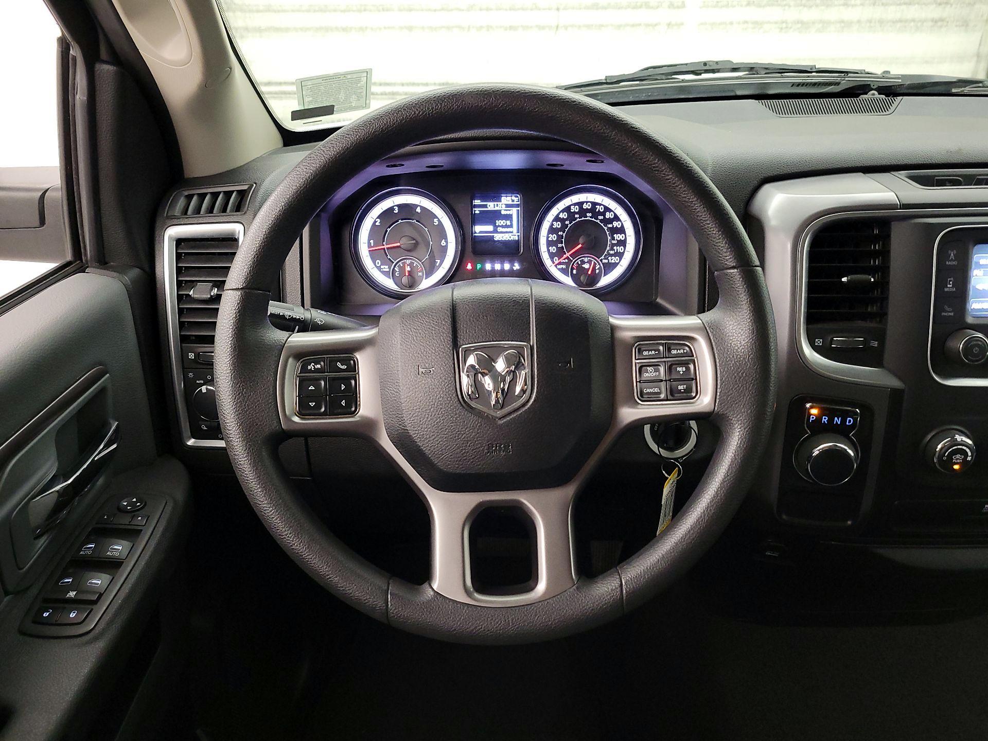 Thumbnail: 2024 RAM 1500 Classic - 10