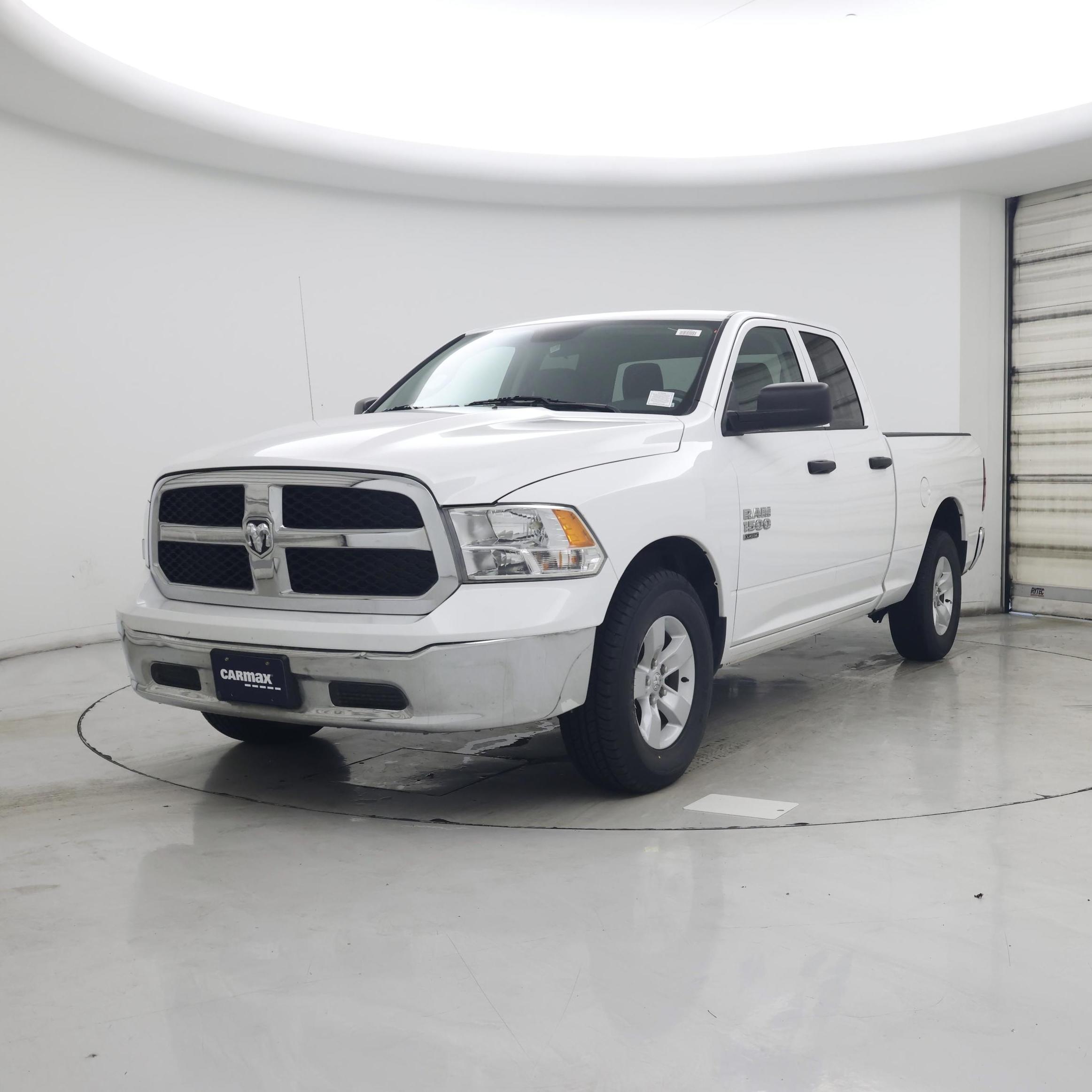 Thumbnail: 2024 RAM 1500 Classic - 4