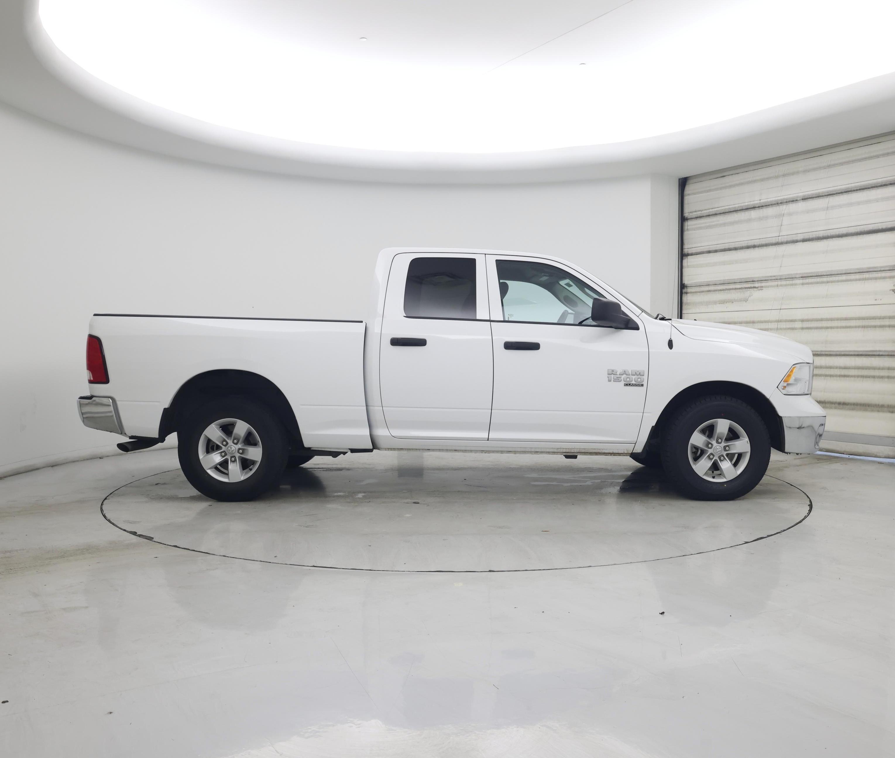 Thumbnail: 2024 RAM 1500 Classic - 7