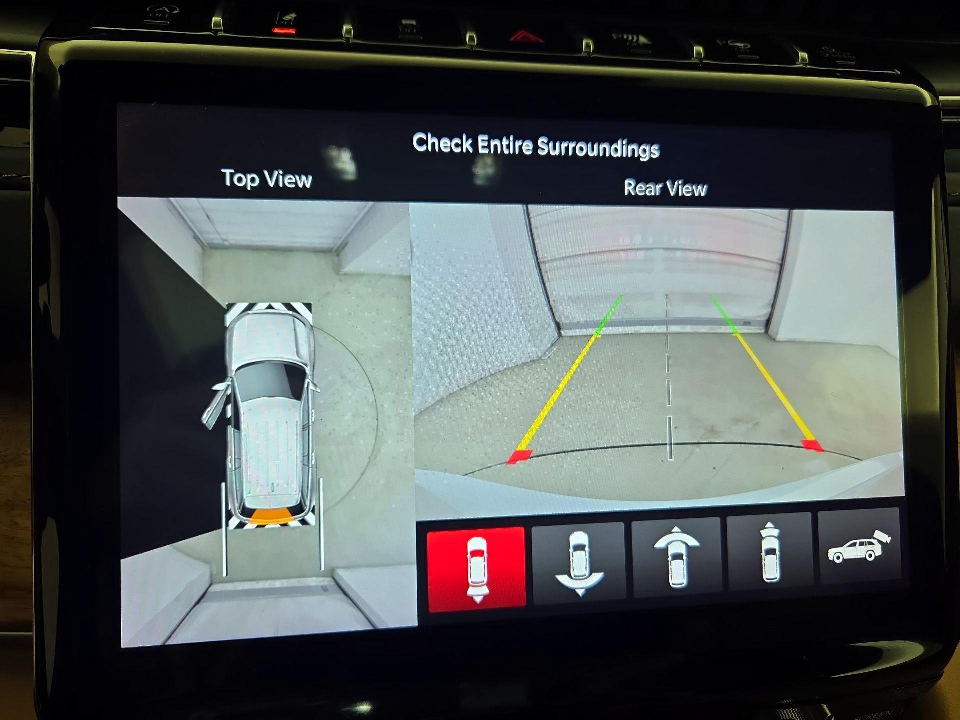 Thumbnail: 2022 Jeep Grand Cherokee - 15