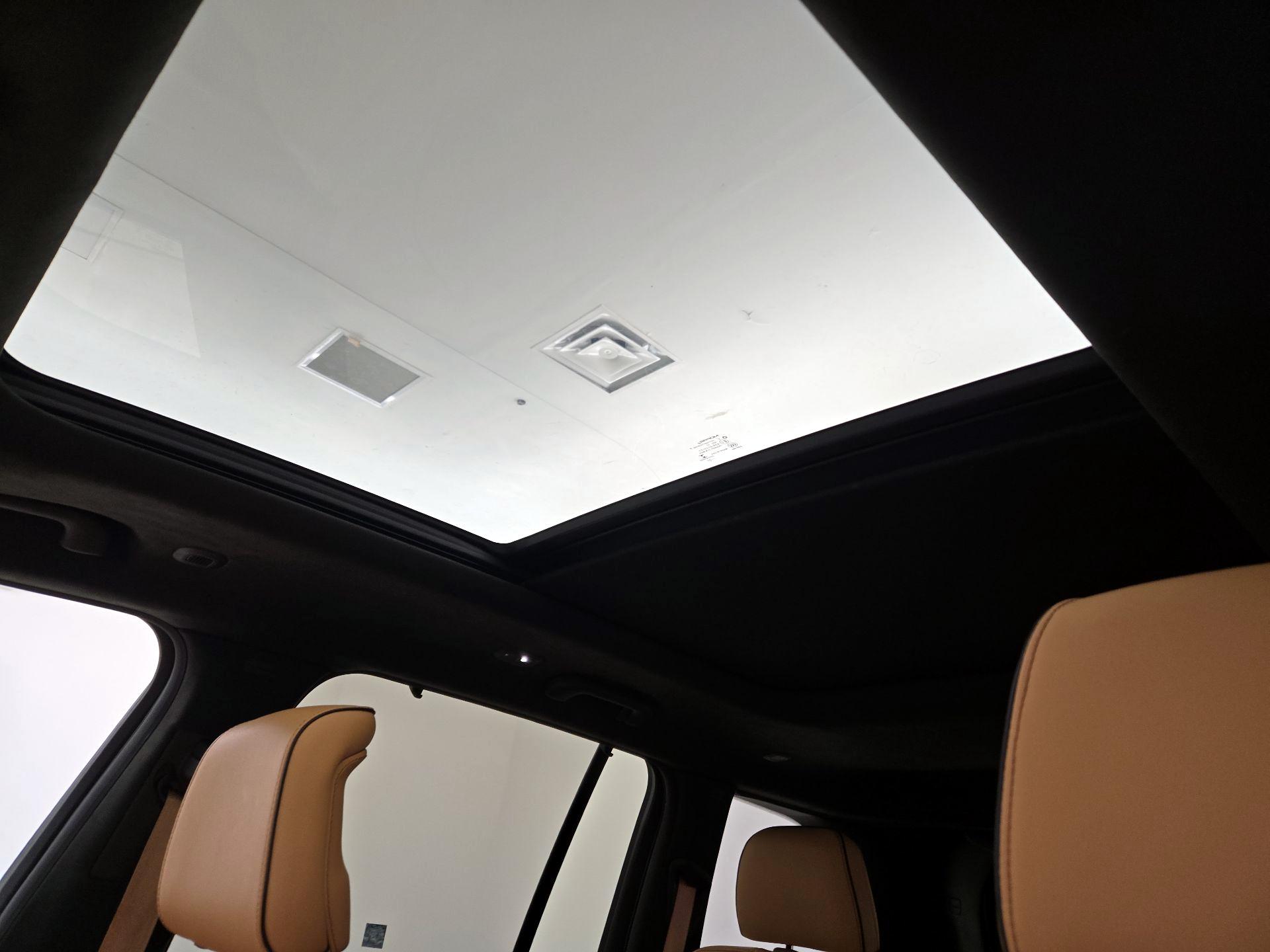 Thumbnail: 2022 Jeep Grand Cherokee - 20