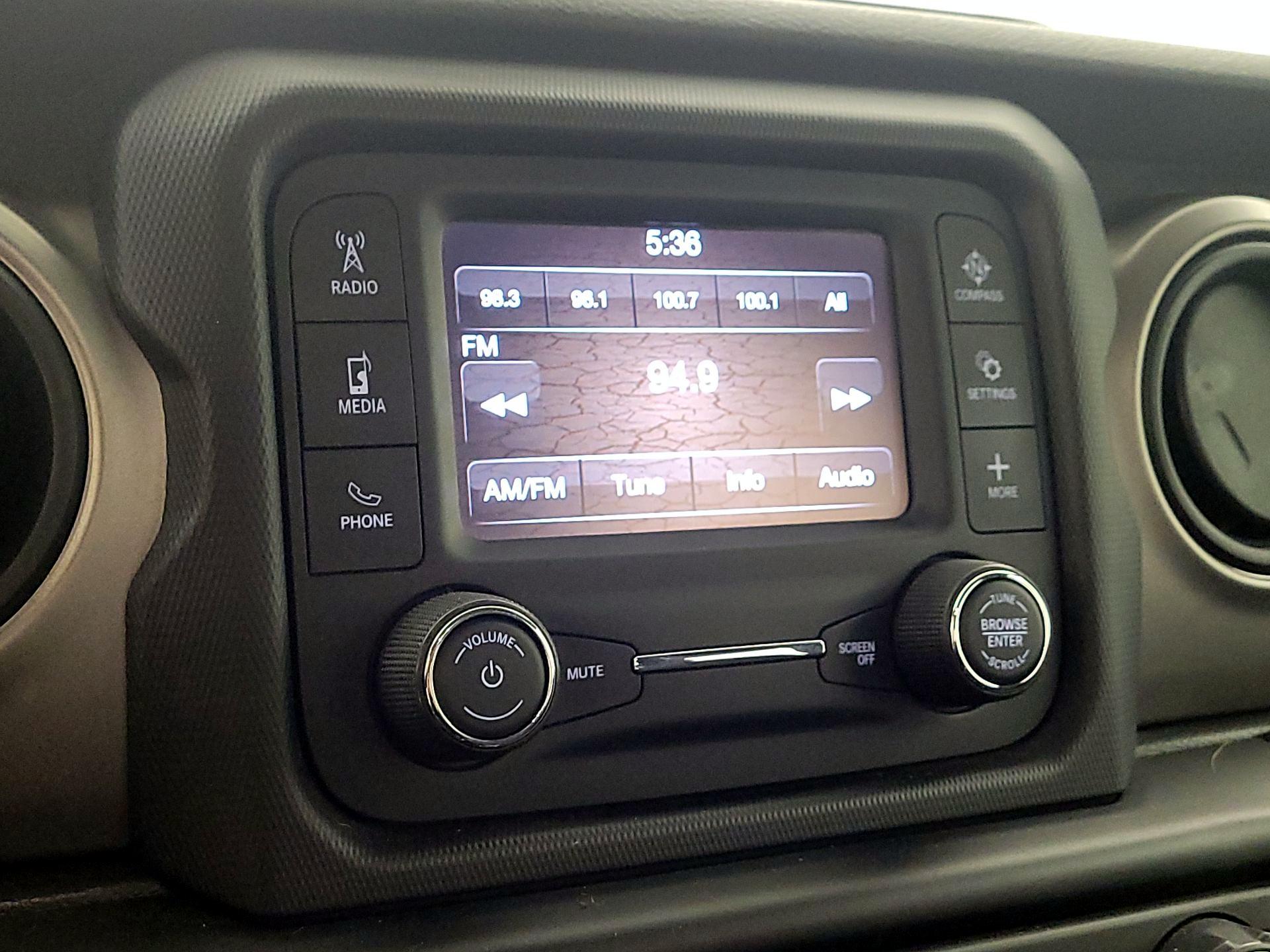 Thumbnail: 2020 Jeep Wrangler - 15