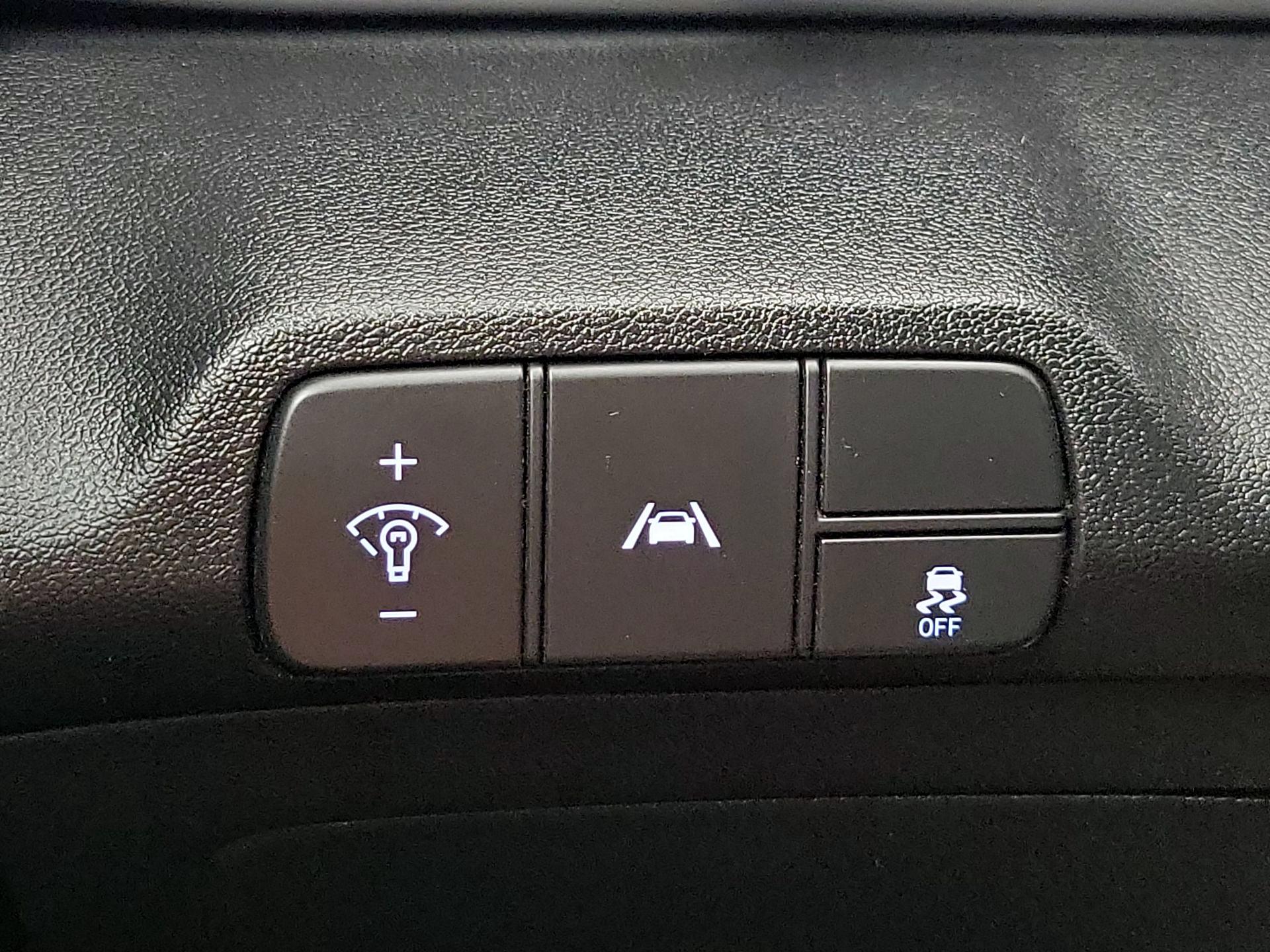 Thumbnail: 2021 Hyundai Elantra - 13