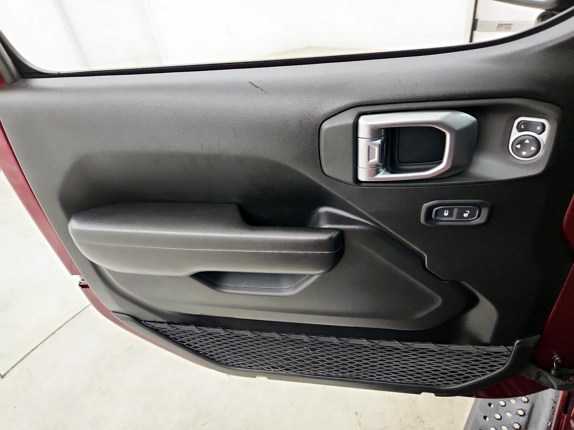 Thumbnail: 2021 Jeep Wrangler - 12