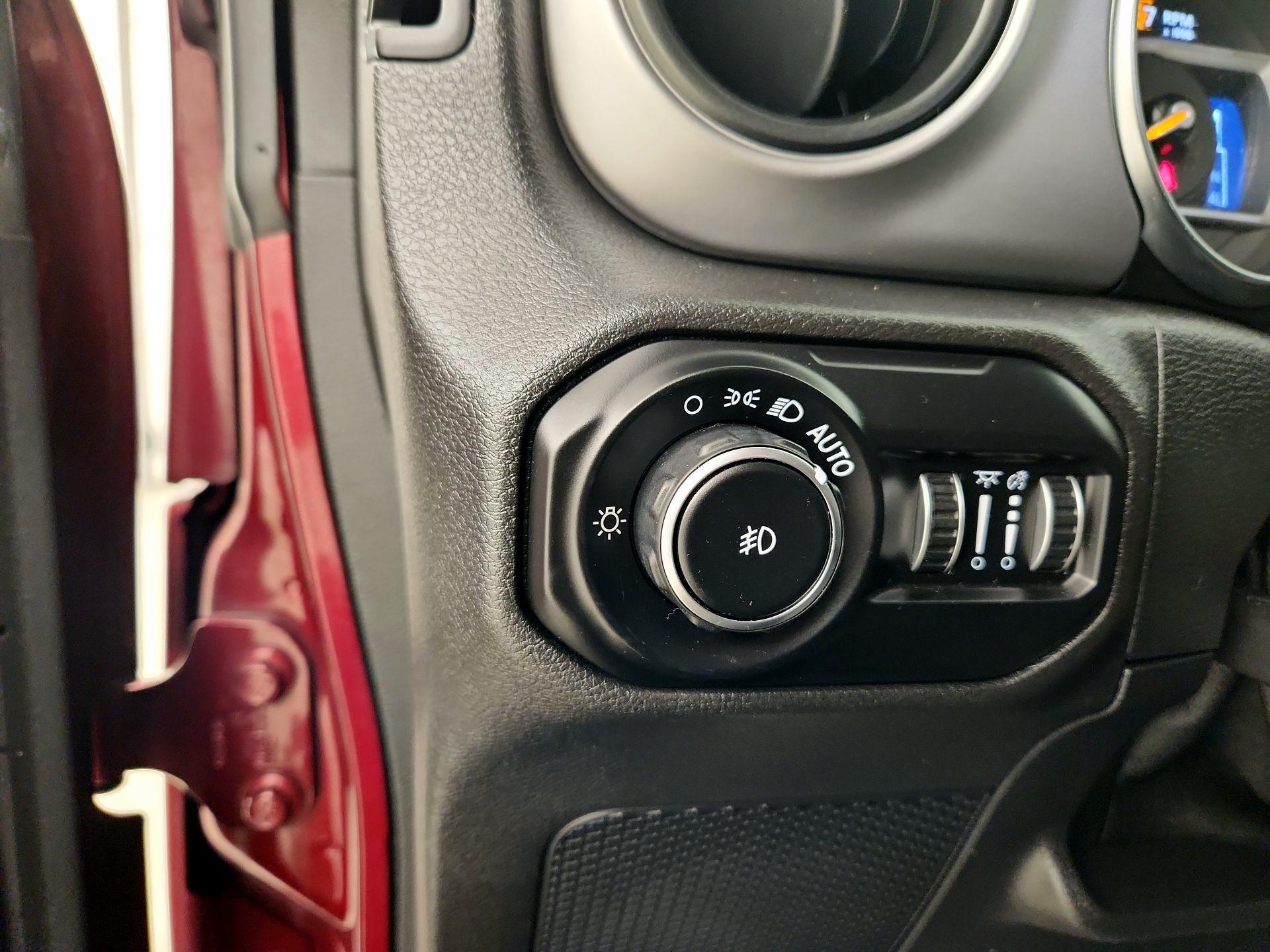 Thumbnail: 2021 Jeep Wrangler - 13