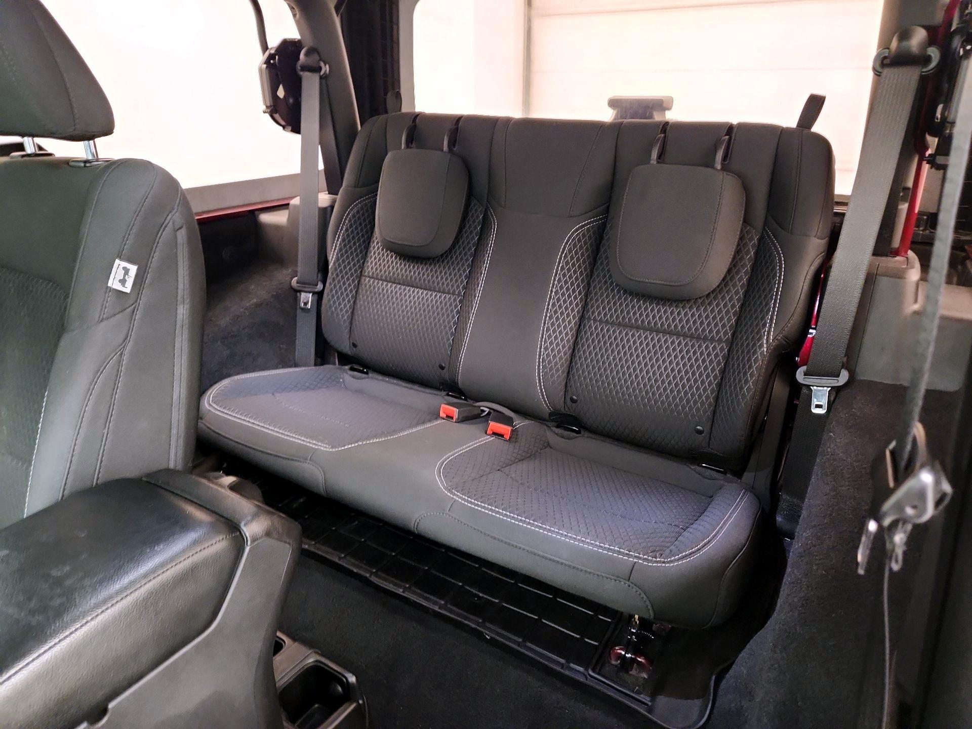 Thumbnail: 2021 Jeep Wrangler - 20