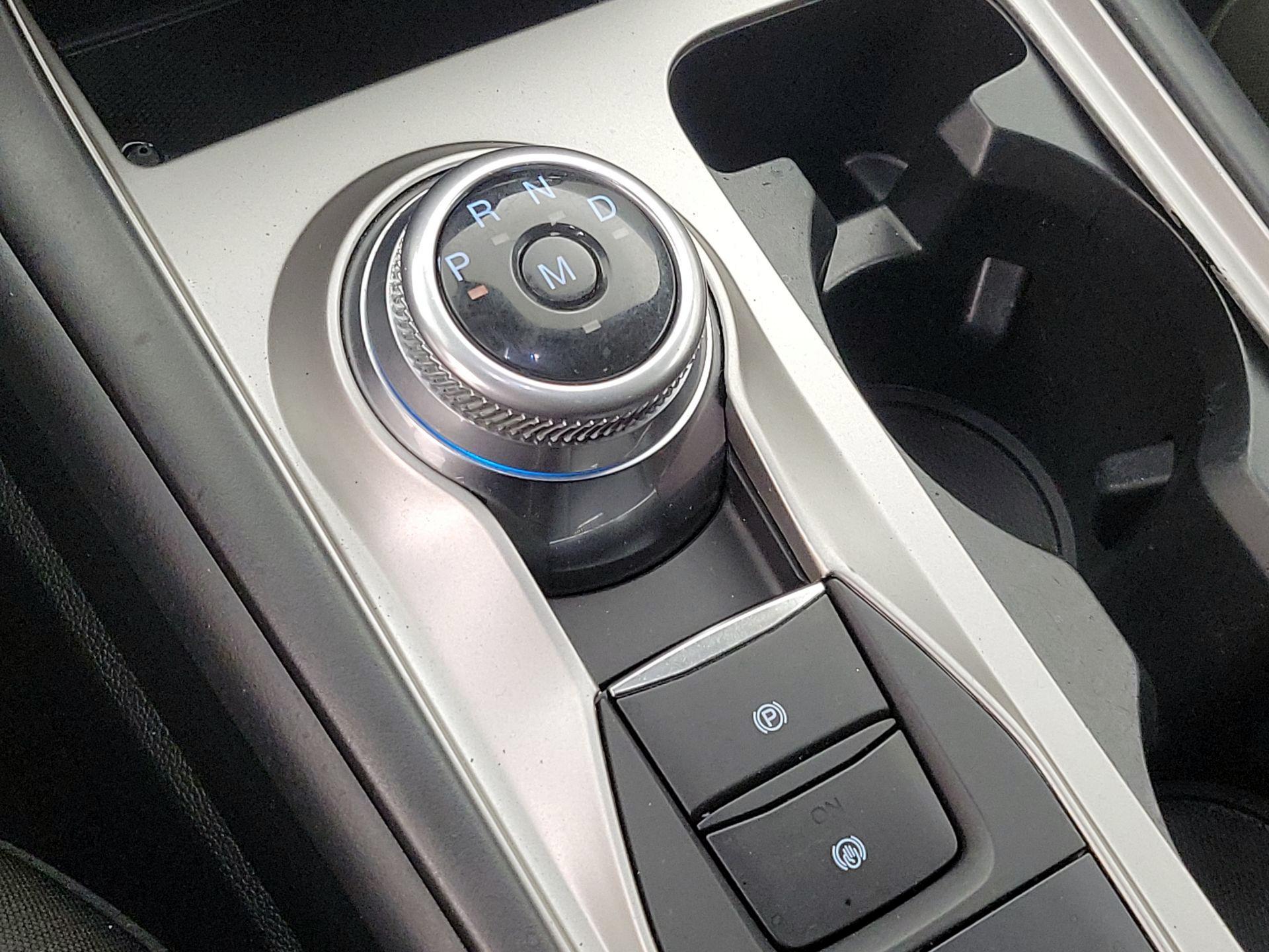 Thumbnail: 2020 Ford Explorer - 17