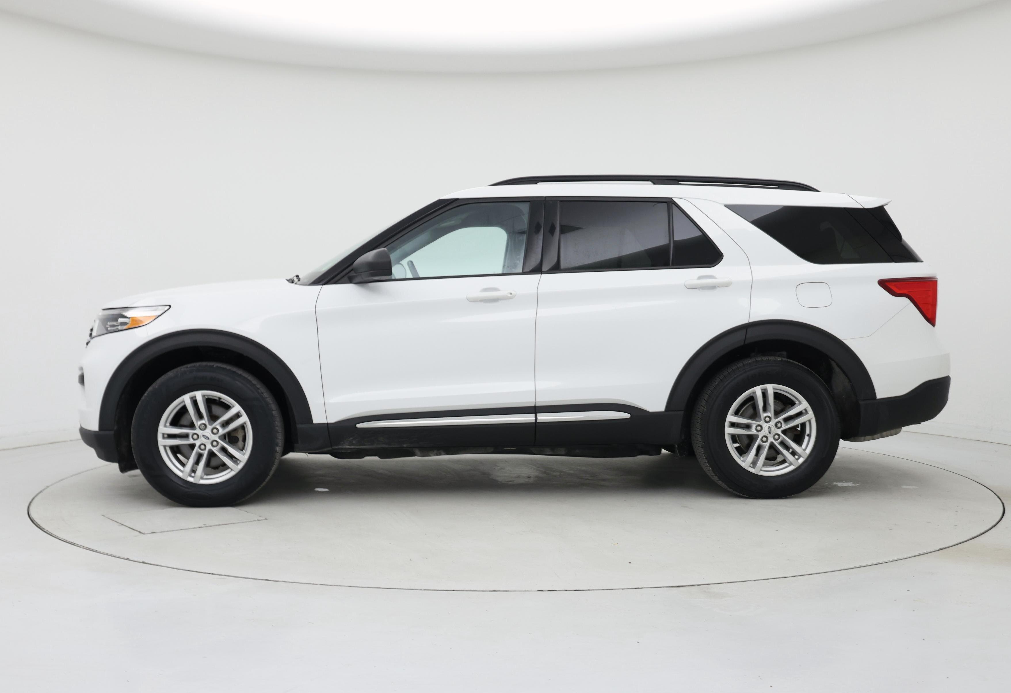 Thumbnail: 2020 Ford Explorer - 3