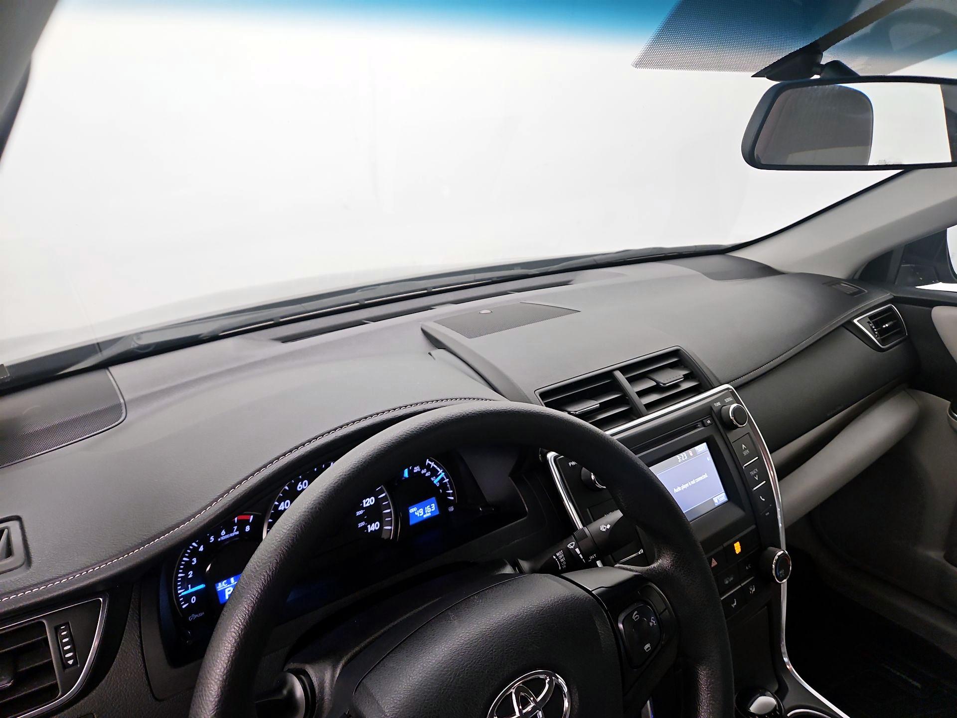 Thumbnail: 2015 Toyota Camry - 9