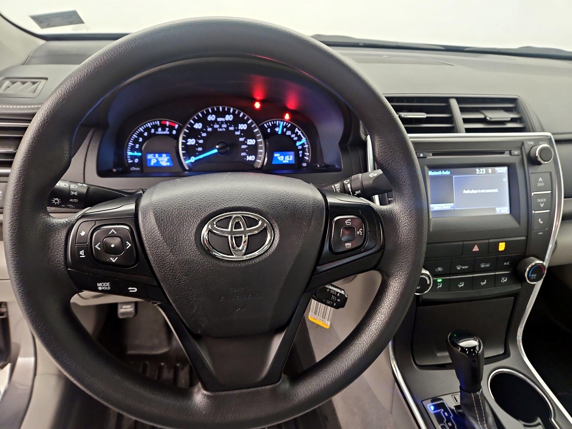 Thumbnail: 2015 Toyota Camry - 10