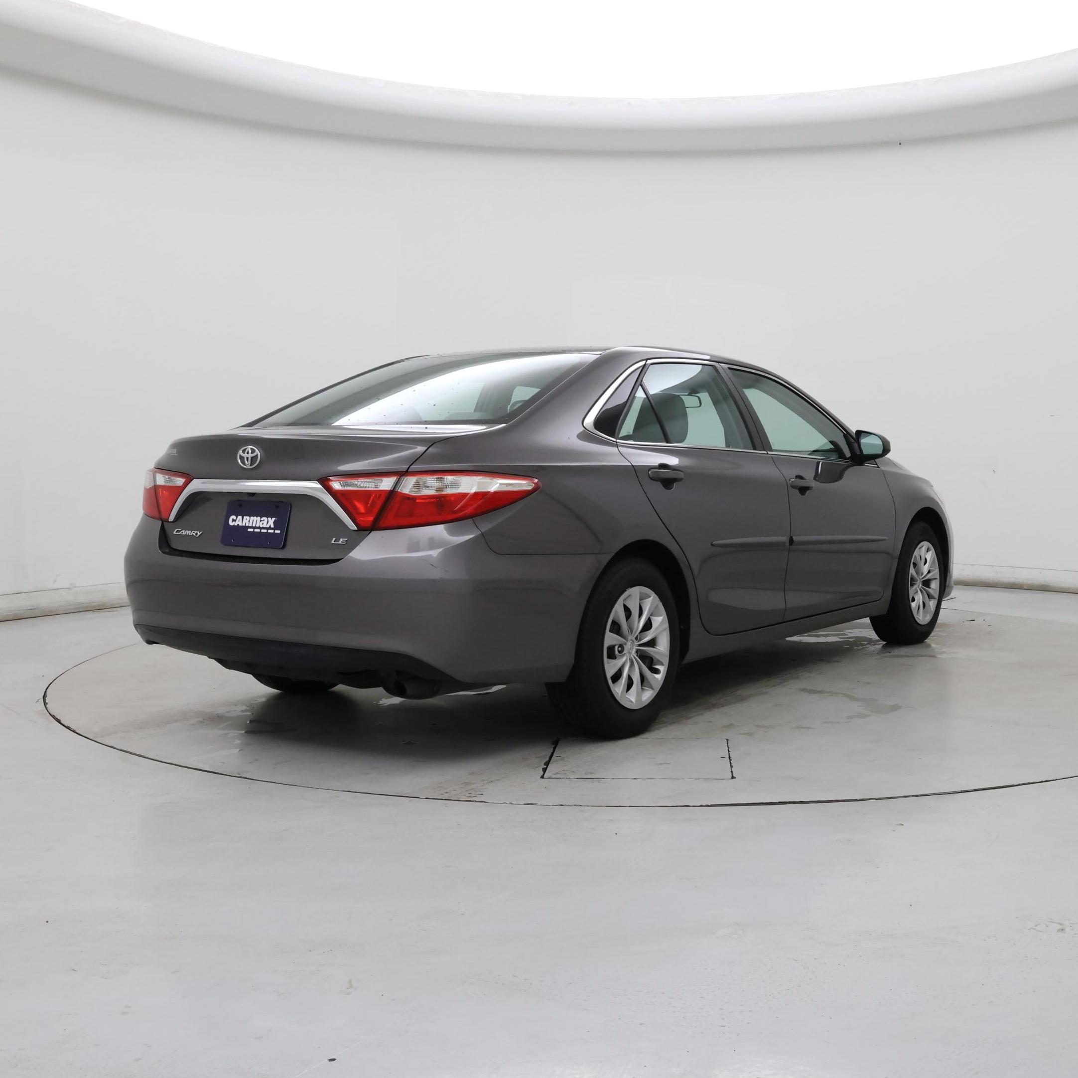 Thumbnail: 2015 Toyota Camry - 8