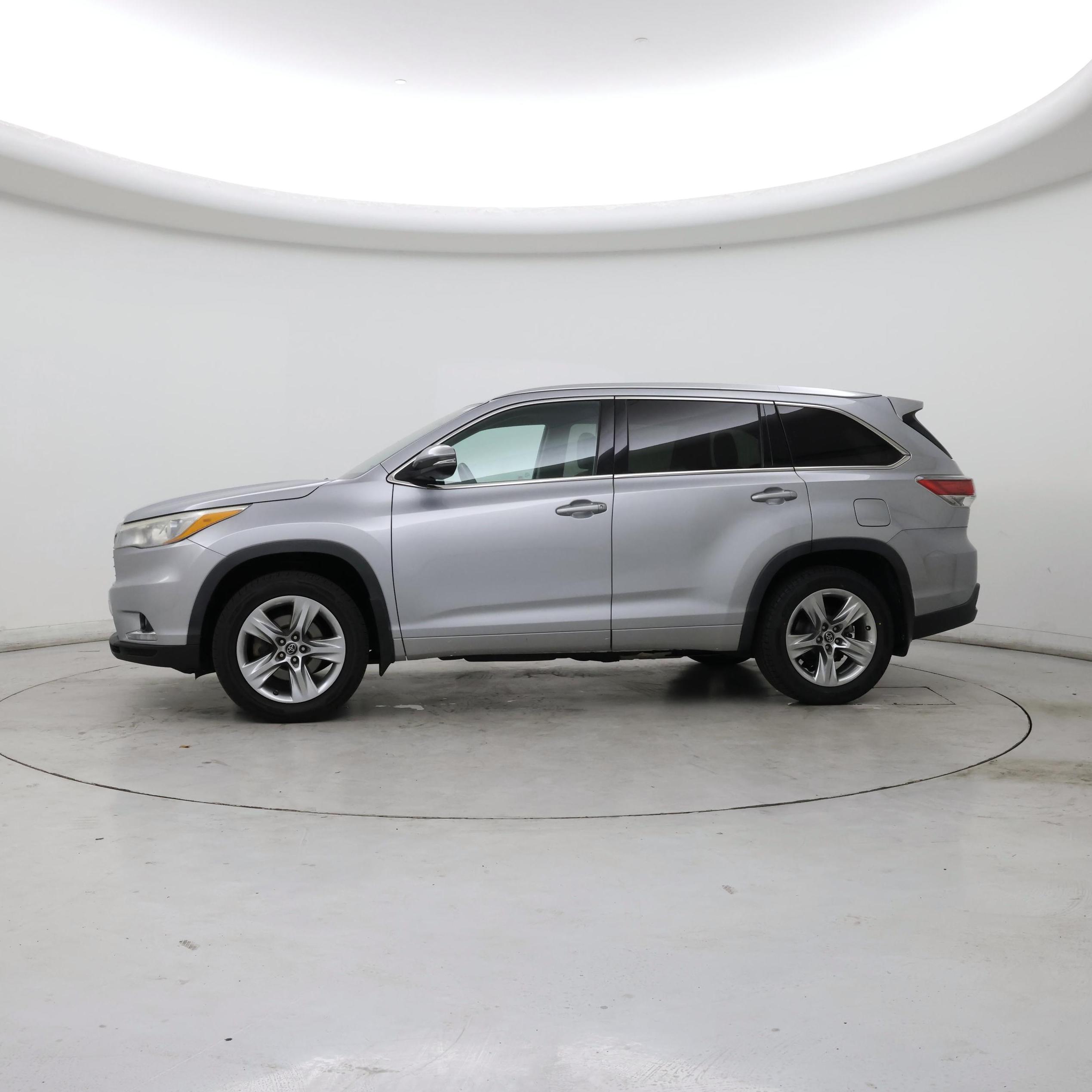 Thumbnail: 2016 Toyota Highlander - 3