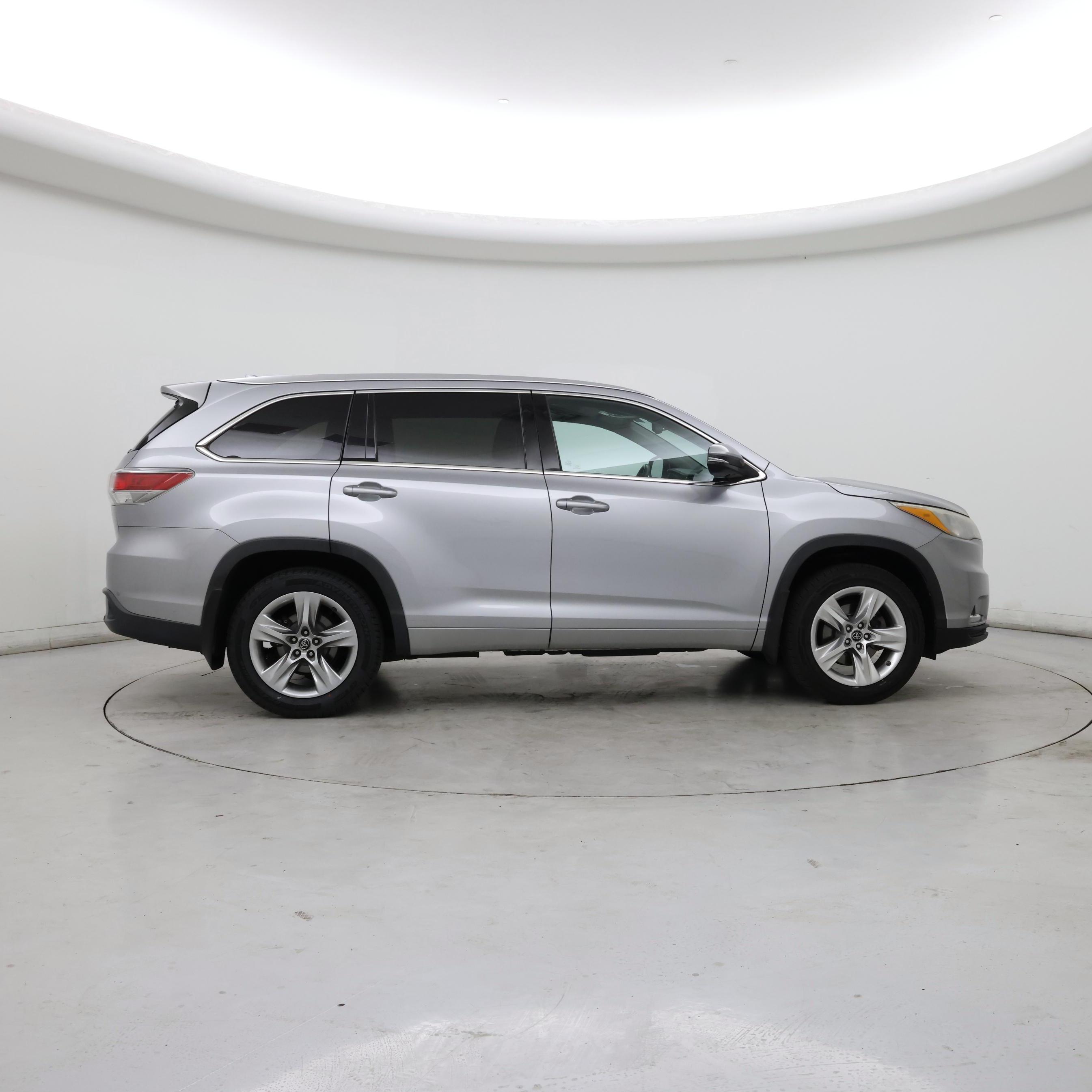 Thumbnail: 2016 Toyota Highlander - 7
