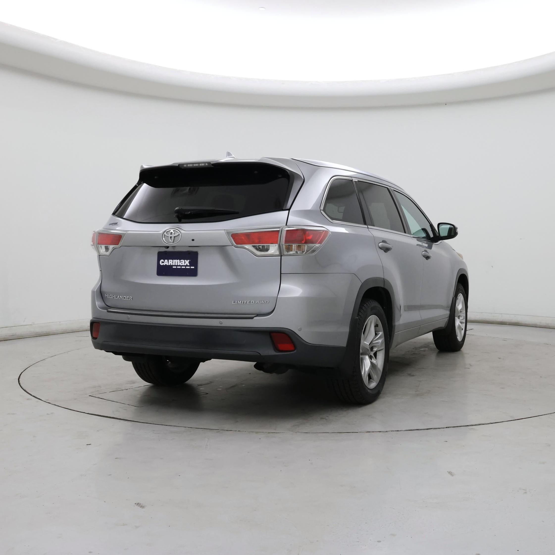 Thumbnail: 2016 Toyota Highlander - 8