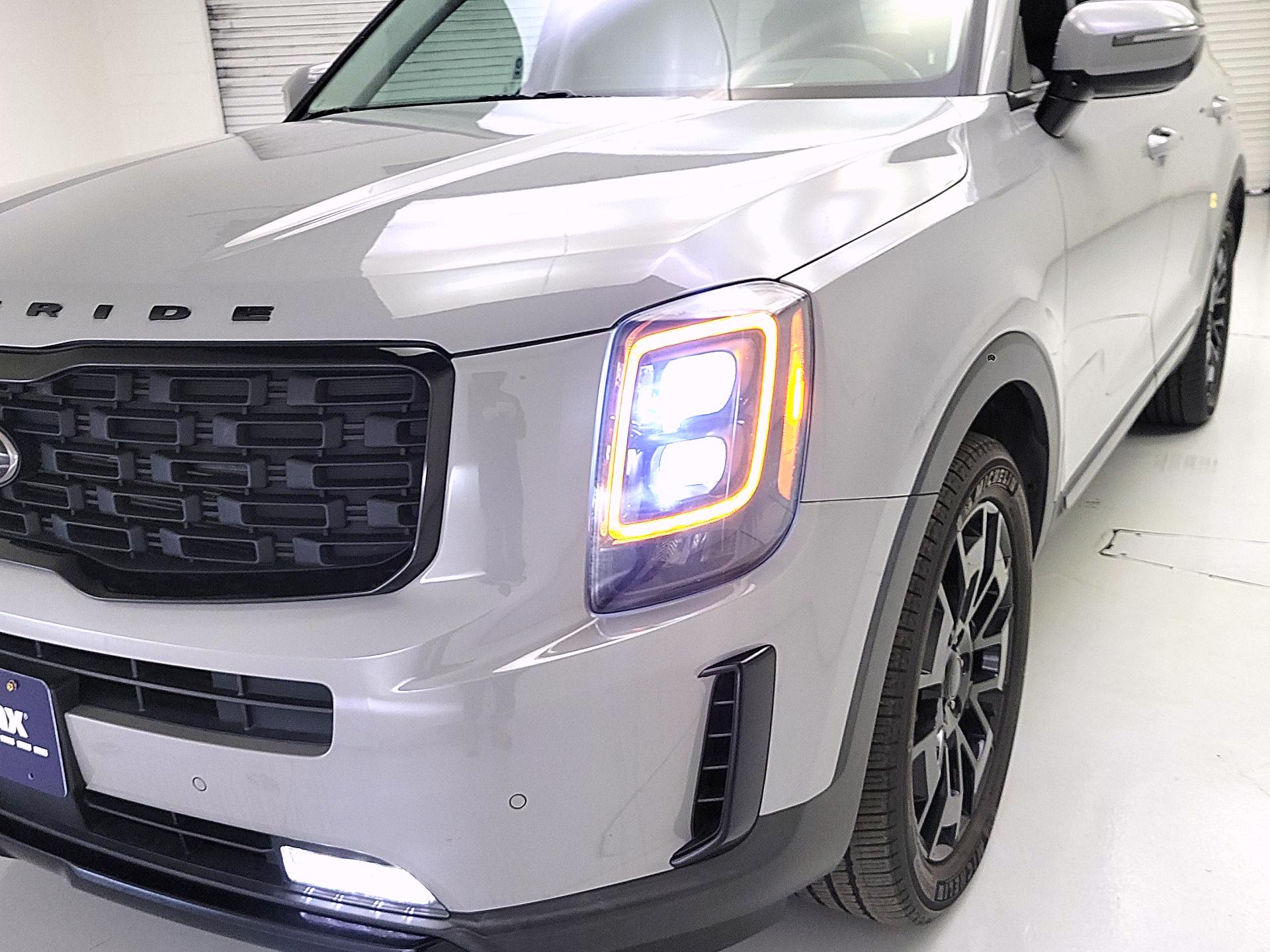 Thumbnail: 2021 Kia Telluride - 3