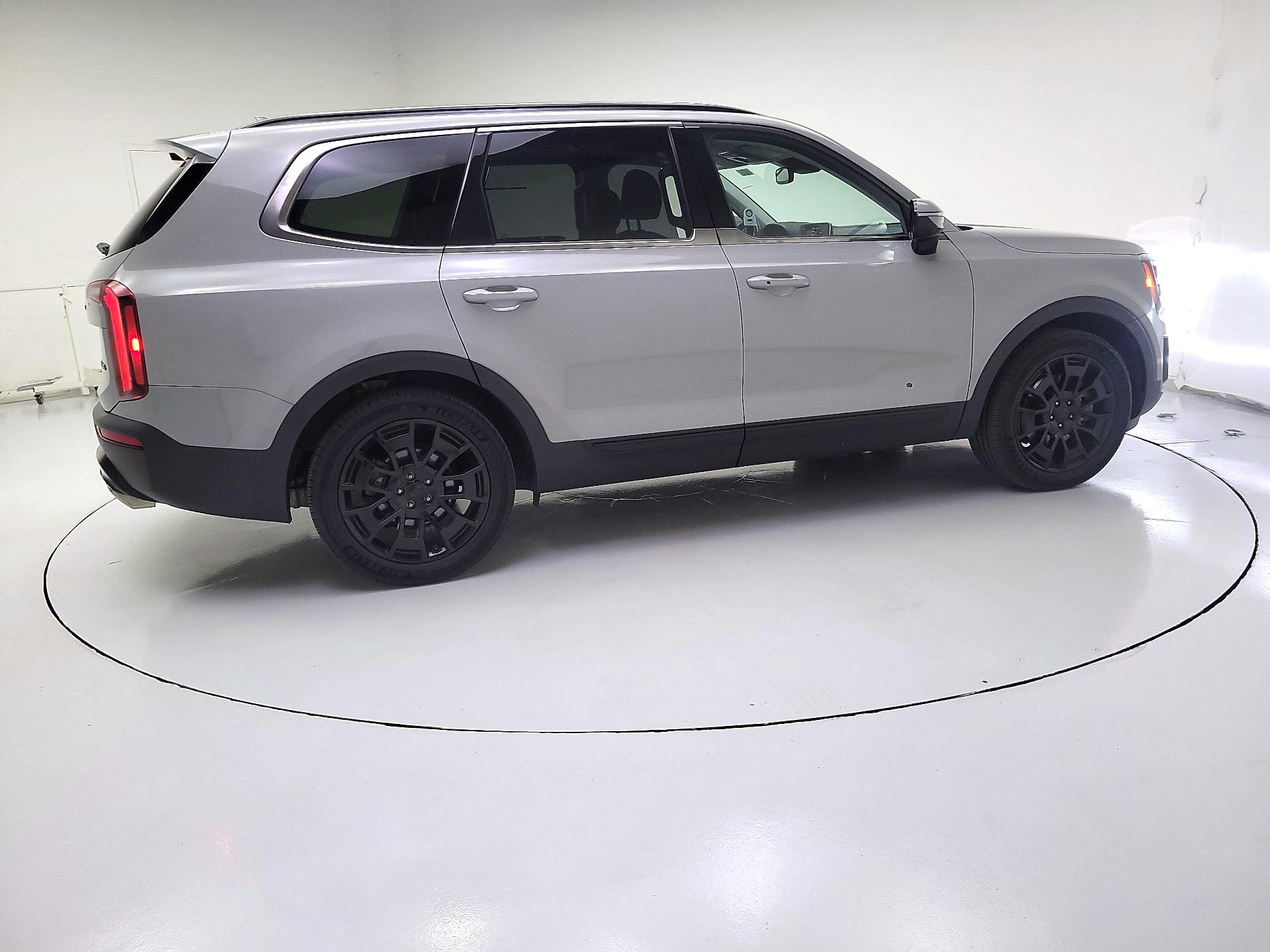 Thumbnail: 2021 Kia Telluride - 4