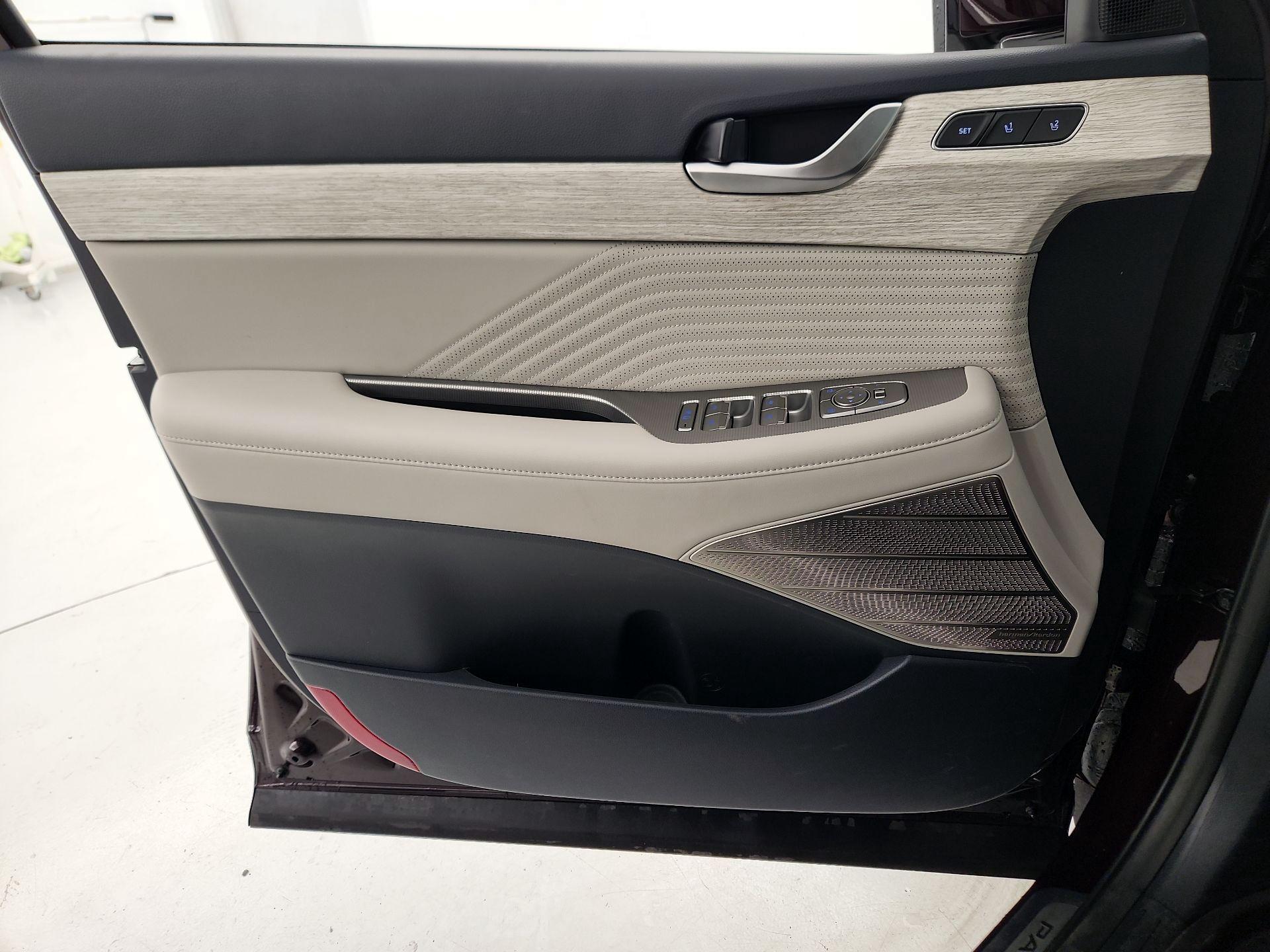 Thumbnail: 2025 Hyundai Palisade - 12