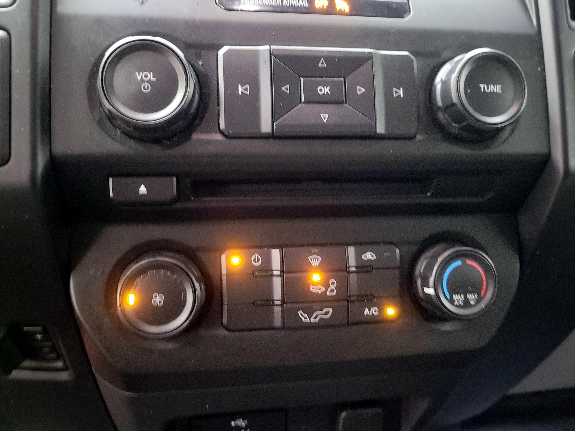 Thumbnail: 2016 Ford F-150 - 13