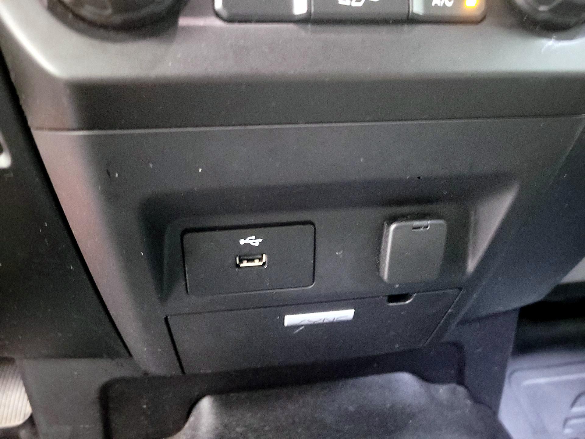 Thumbnail: 2016 Ford F-150 - 15