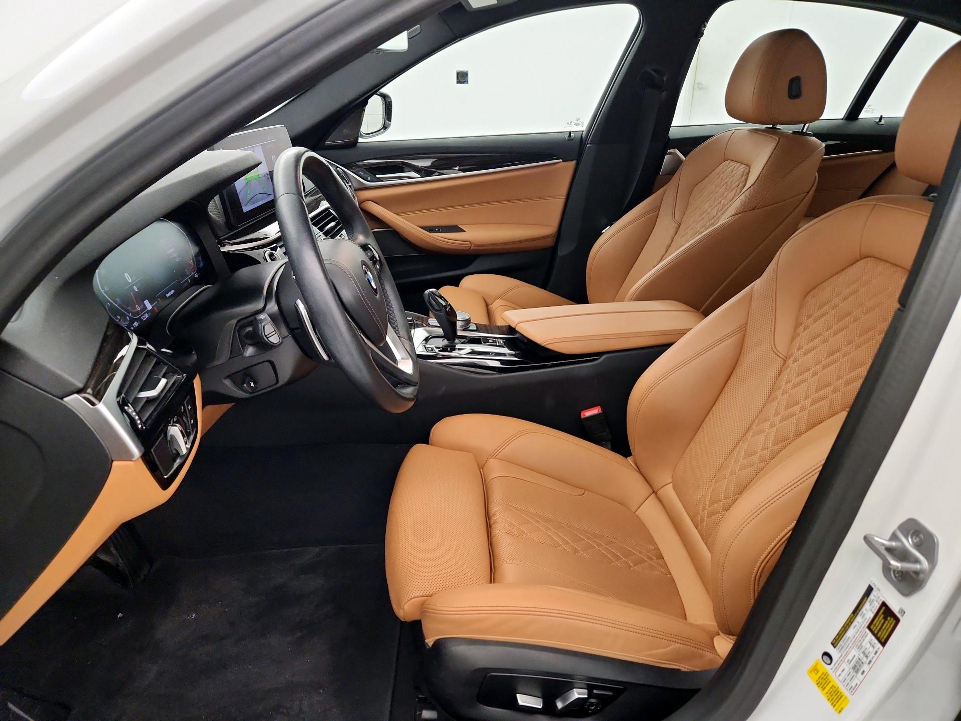 Thumbnail: 2023 BMW 5 Series - 11