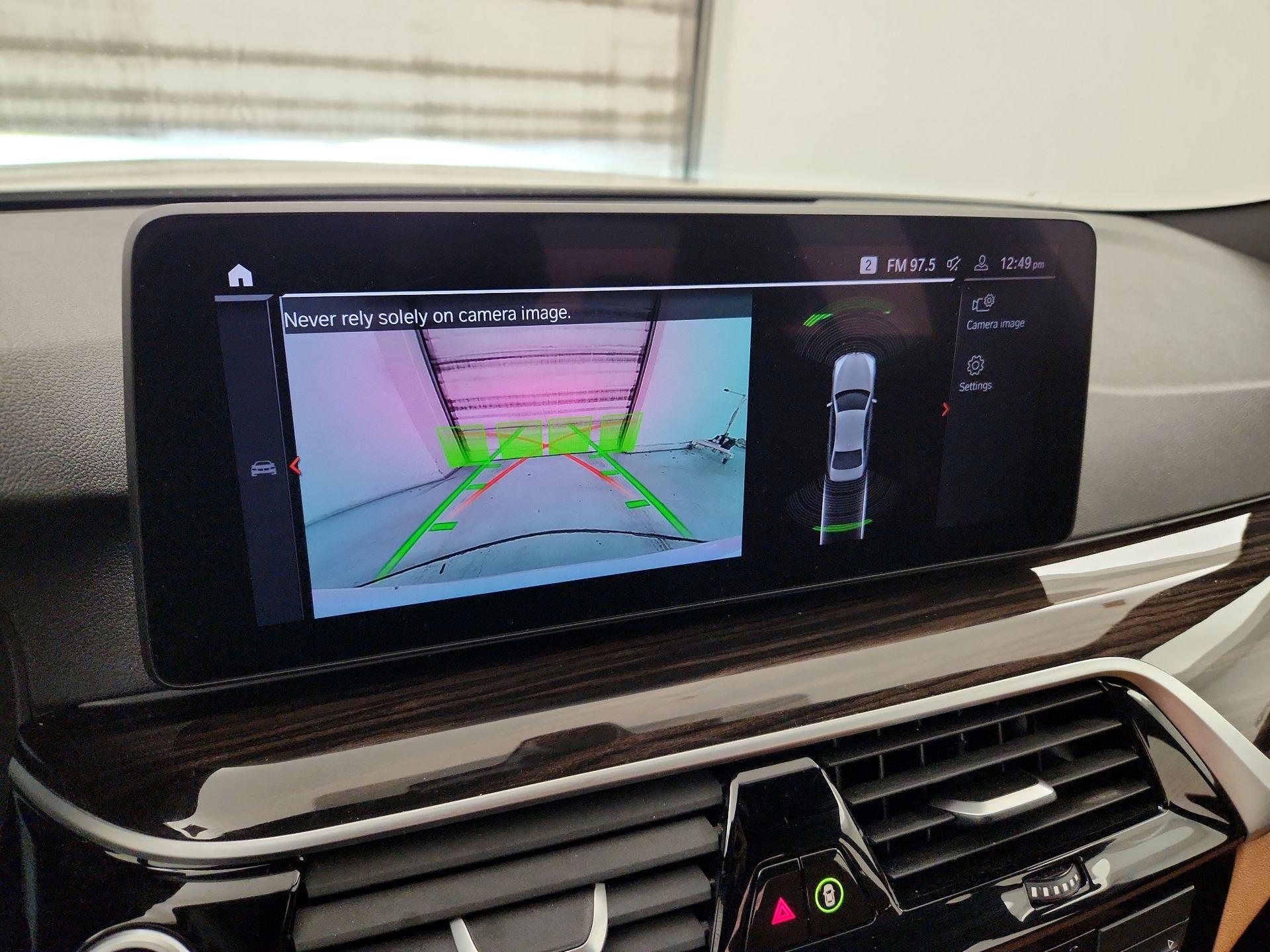 Thumbnail: 2023 BMW 5 Series - 14