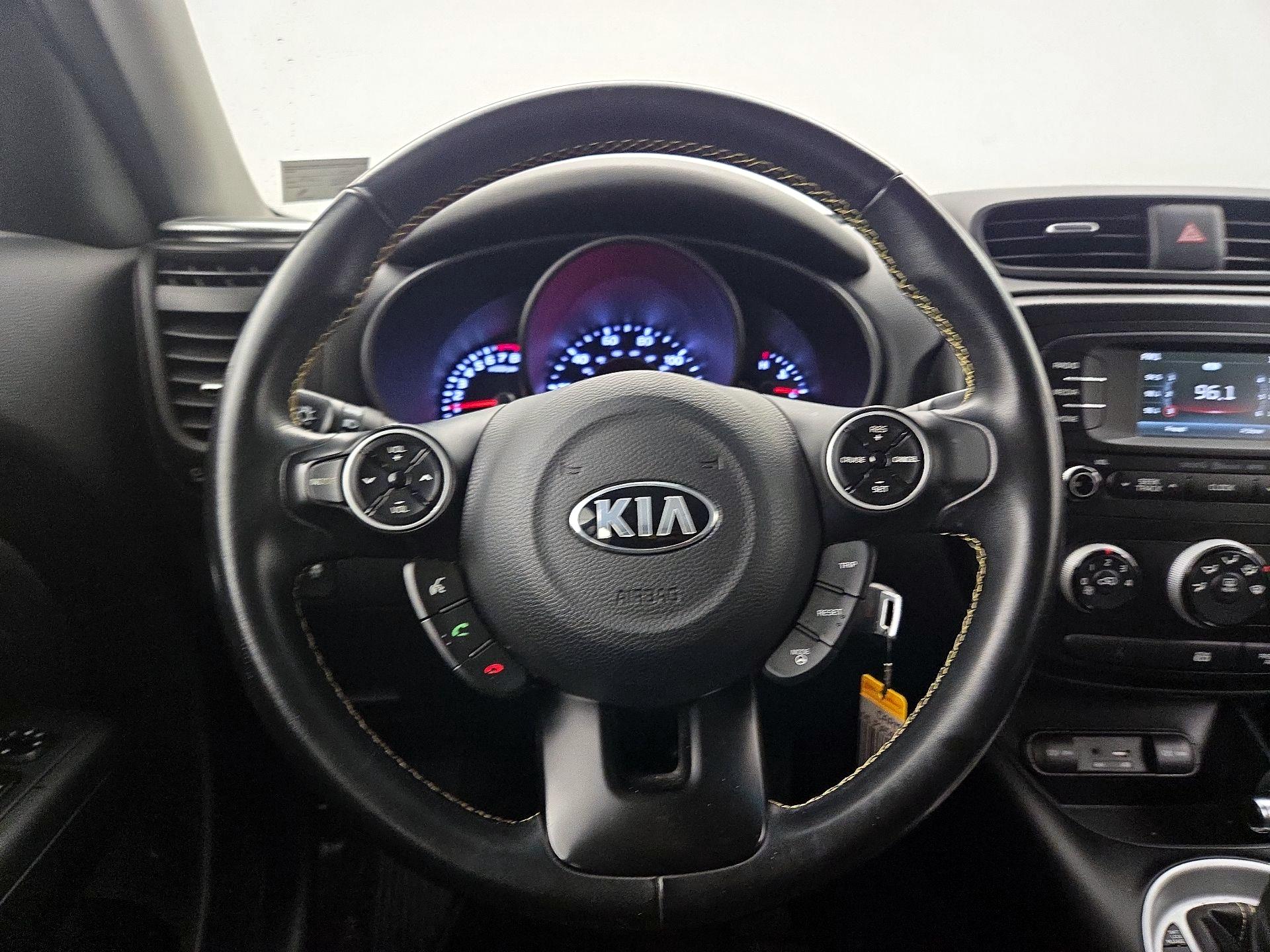 Thumbnail: 2016 Kia Soul - 10