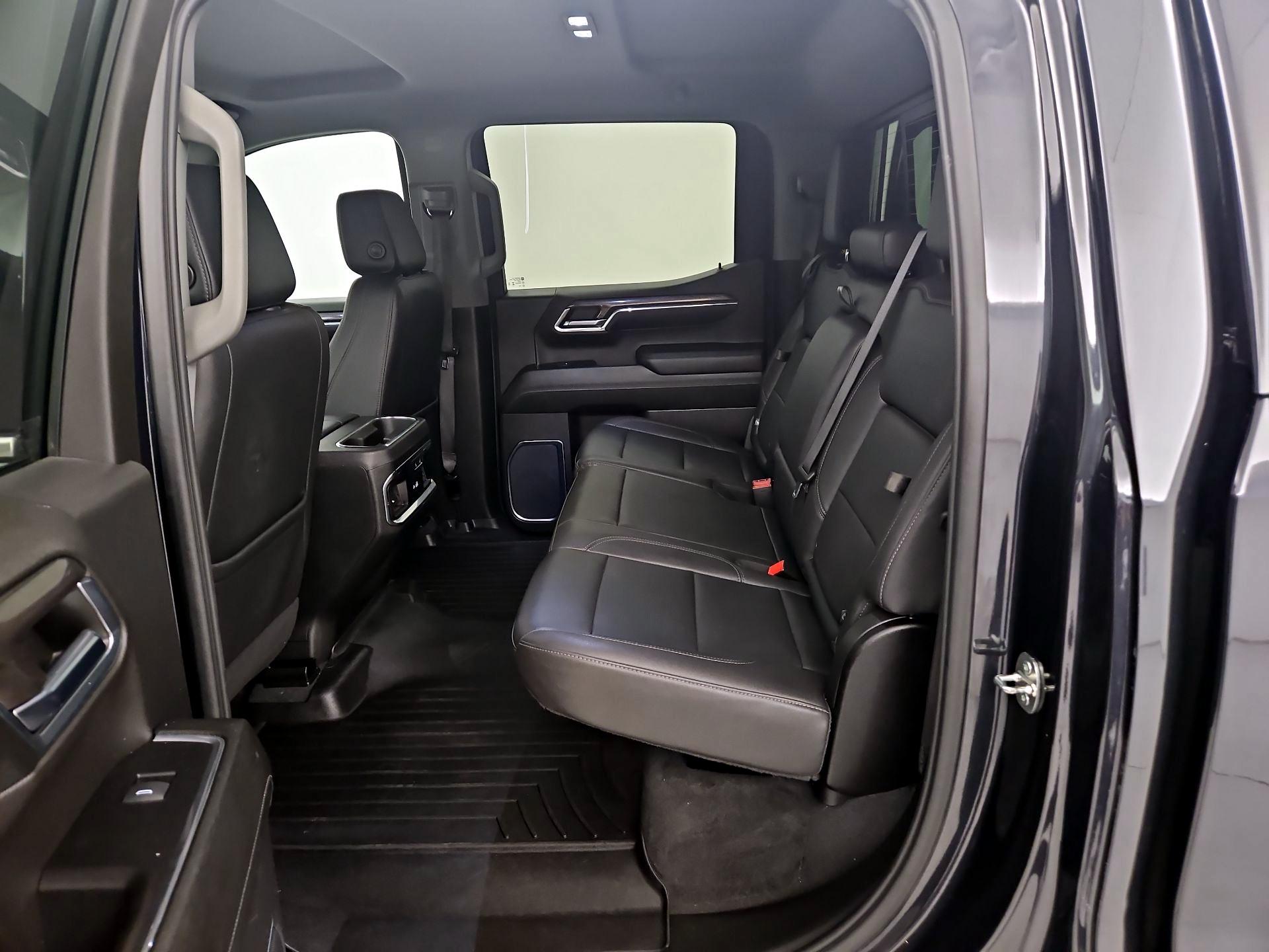 Thumbnail: 2024 Chevrolet Silverado 1500 - 19