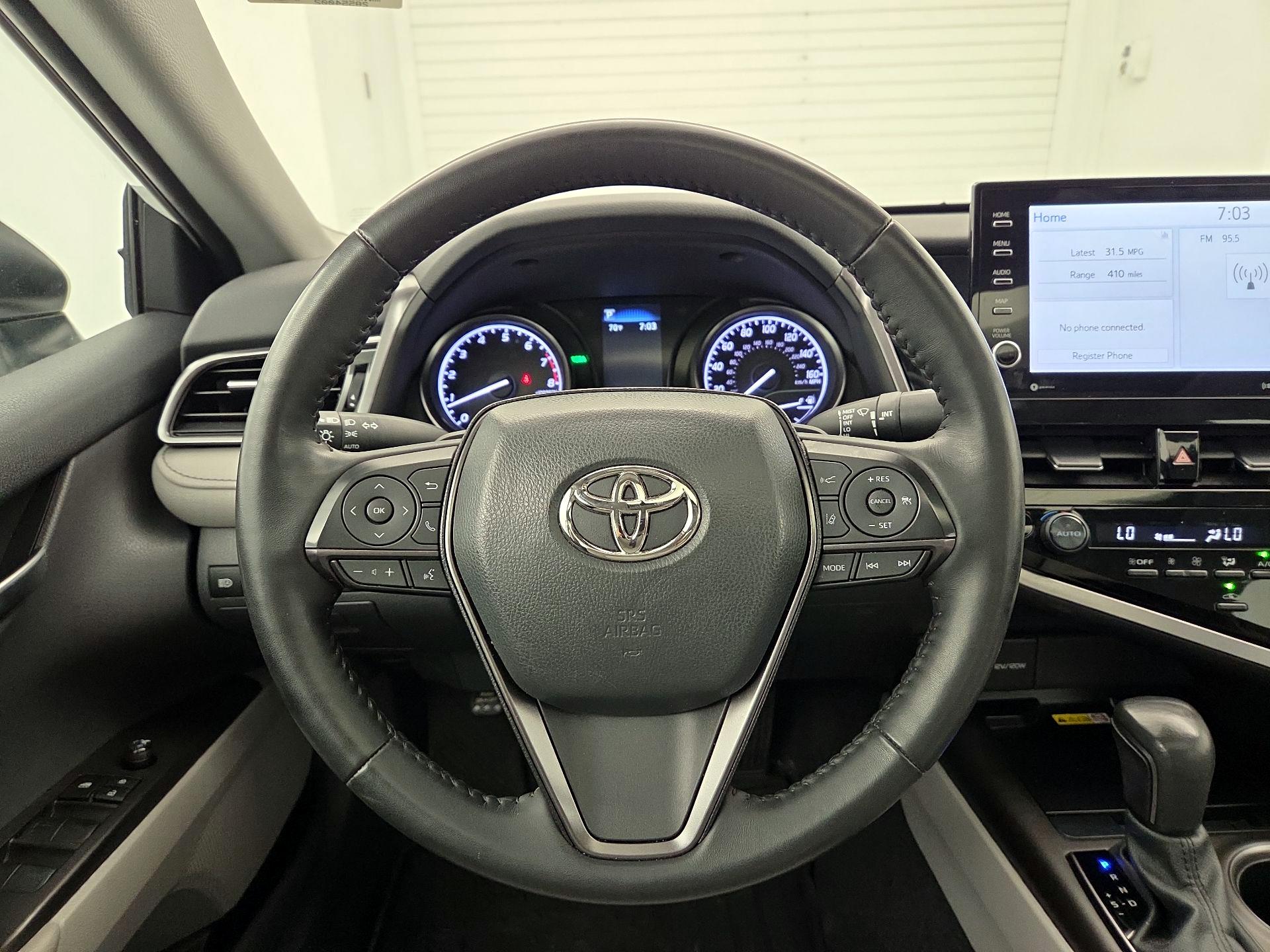 Thumbnail: 2023 Toyota Camry - 10