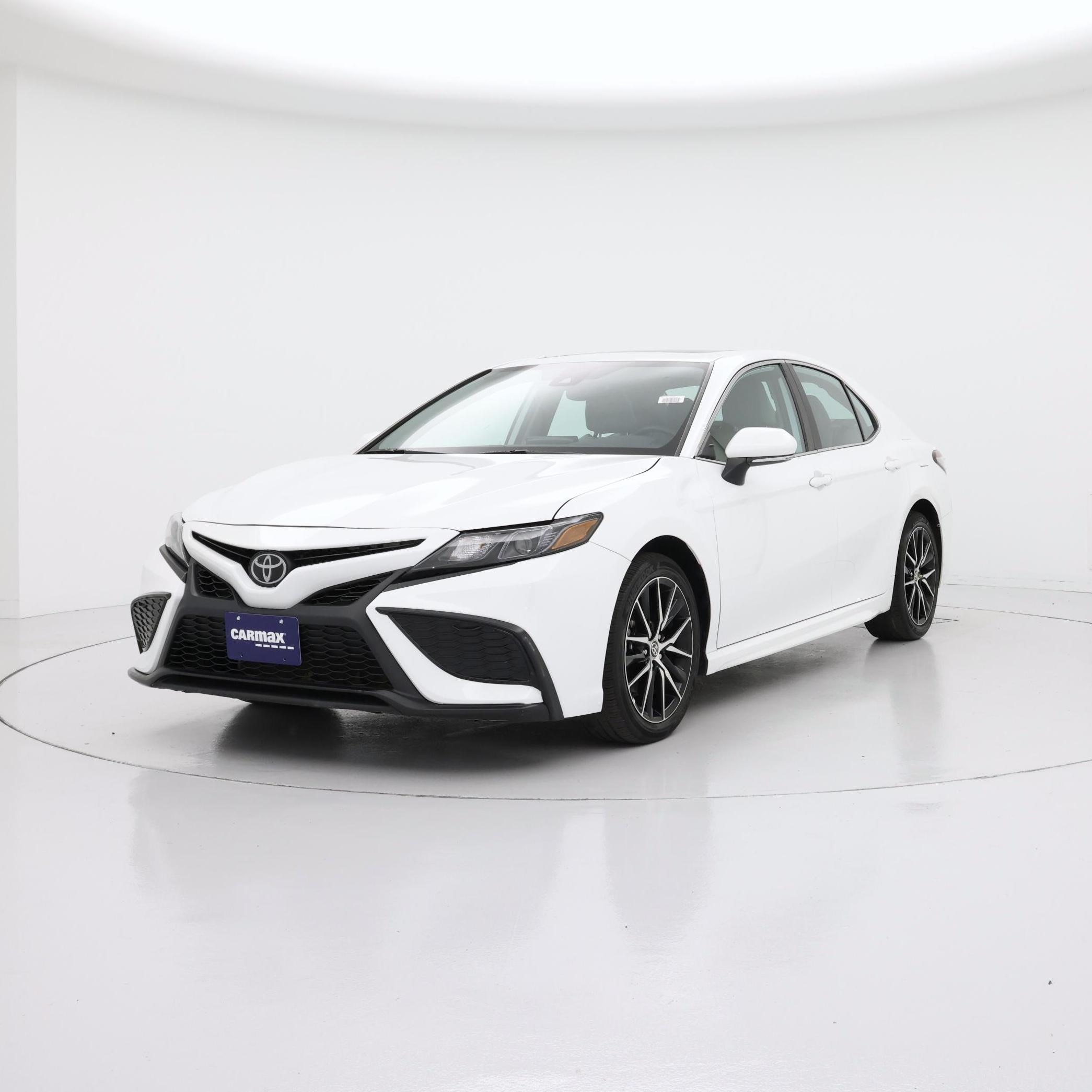 Thumbnail: 2023 Toyota Camry - 4