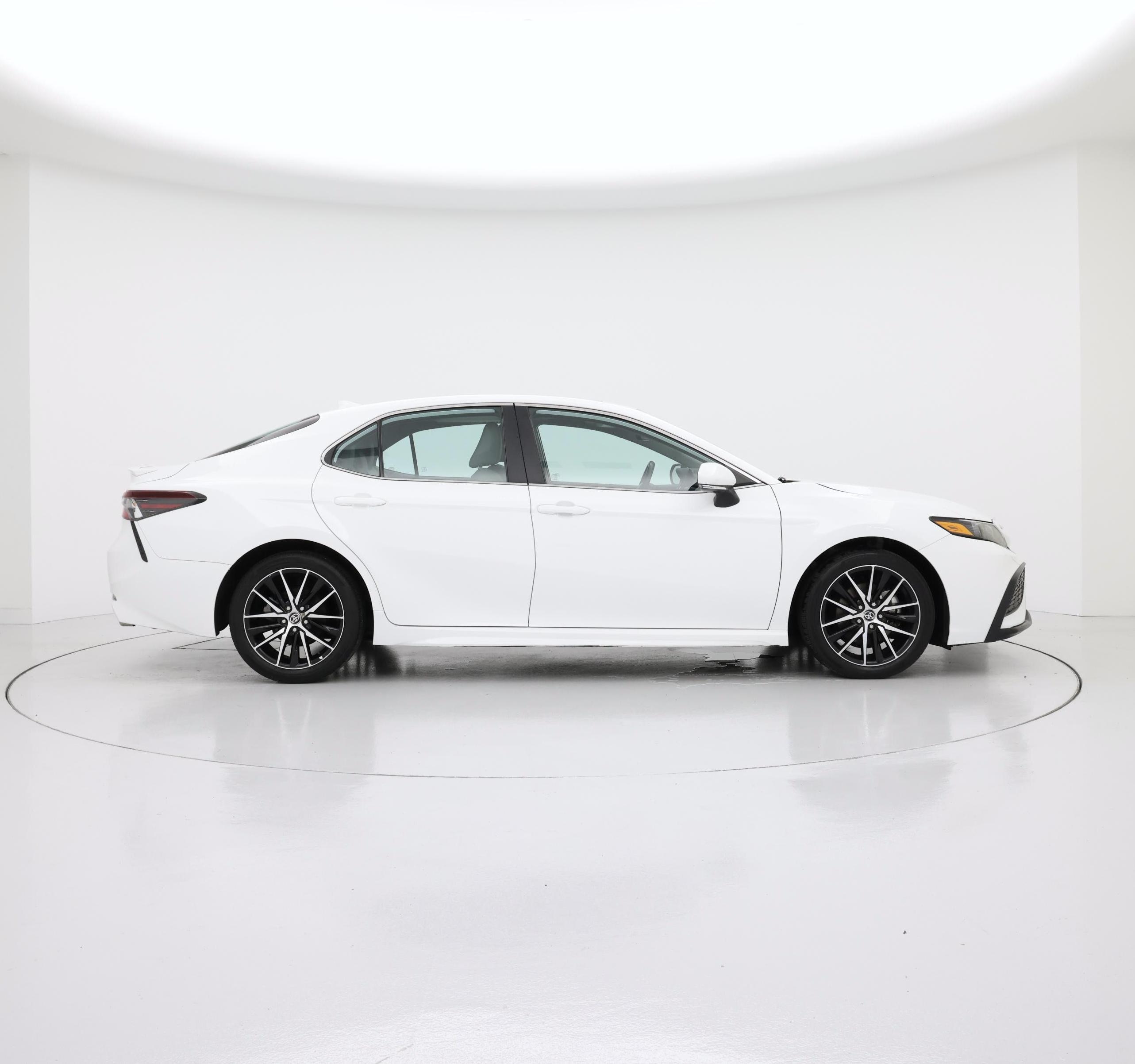 Thumbnail: 2023 Toyota Camry - 7