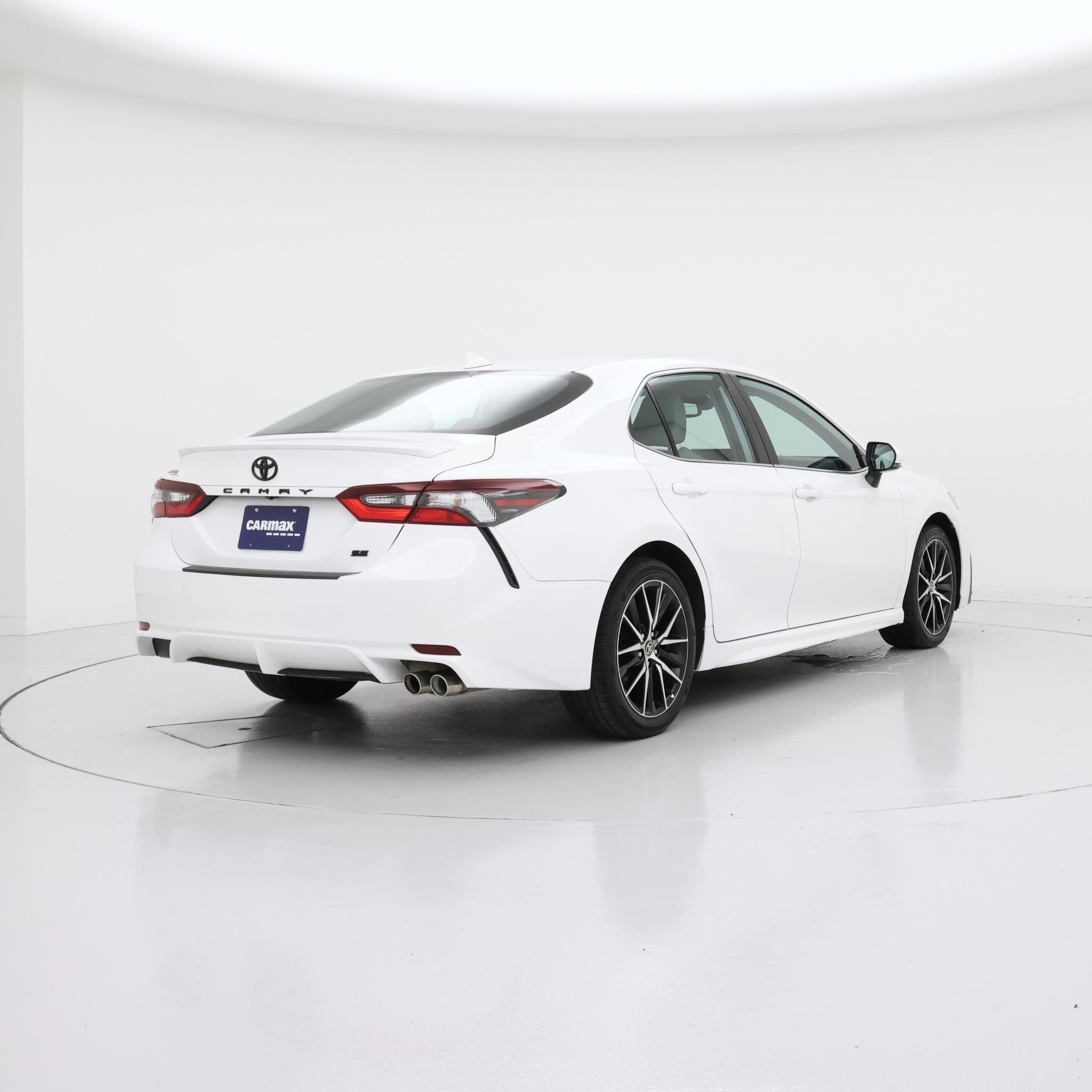 Thumbnail: 2023 Toyota Camry - 8