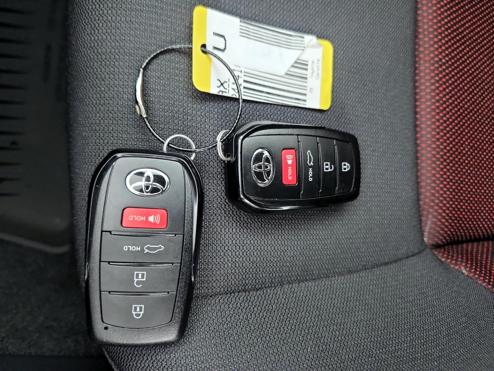 2025 Toyota Corolla SE - Photo 23