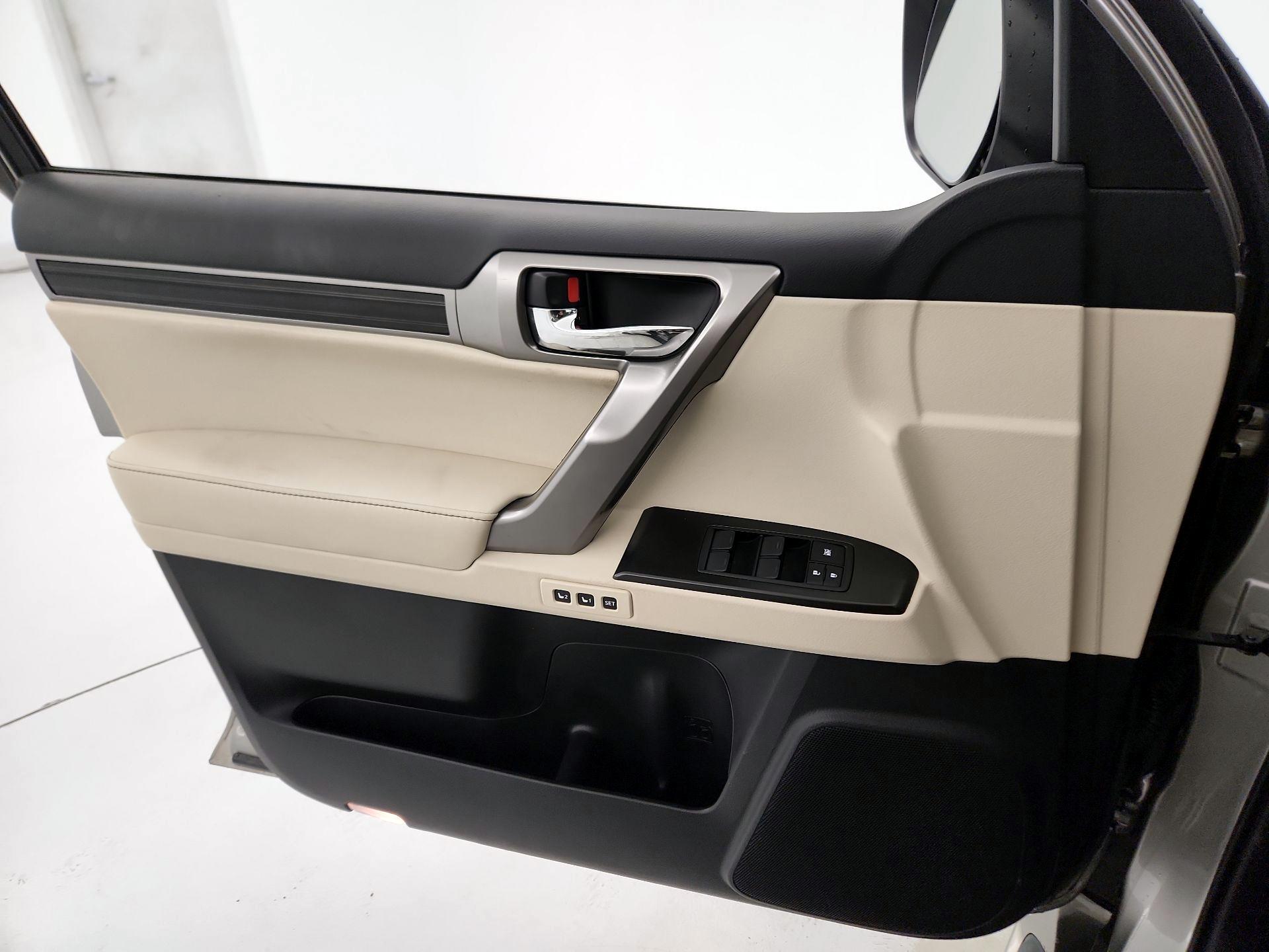 Thumbnail: 2022 Lexus GX - 12