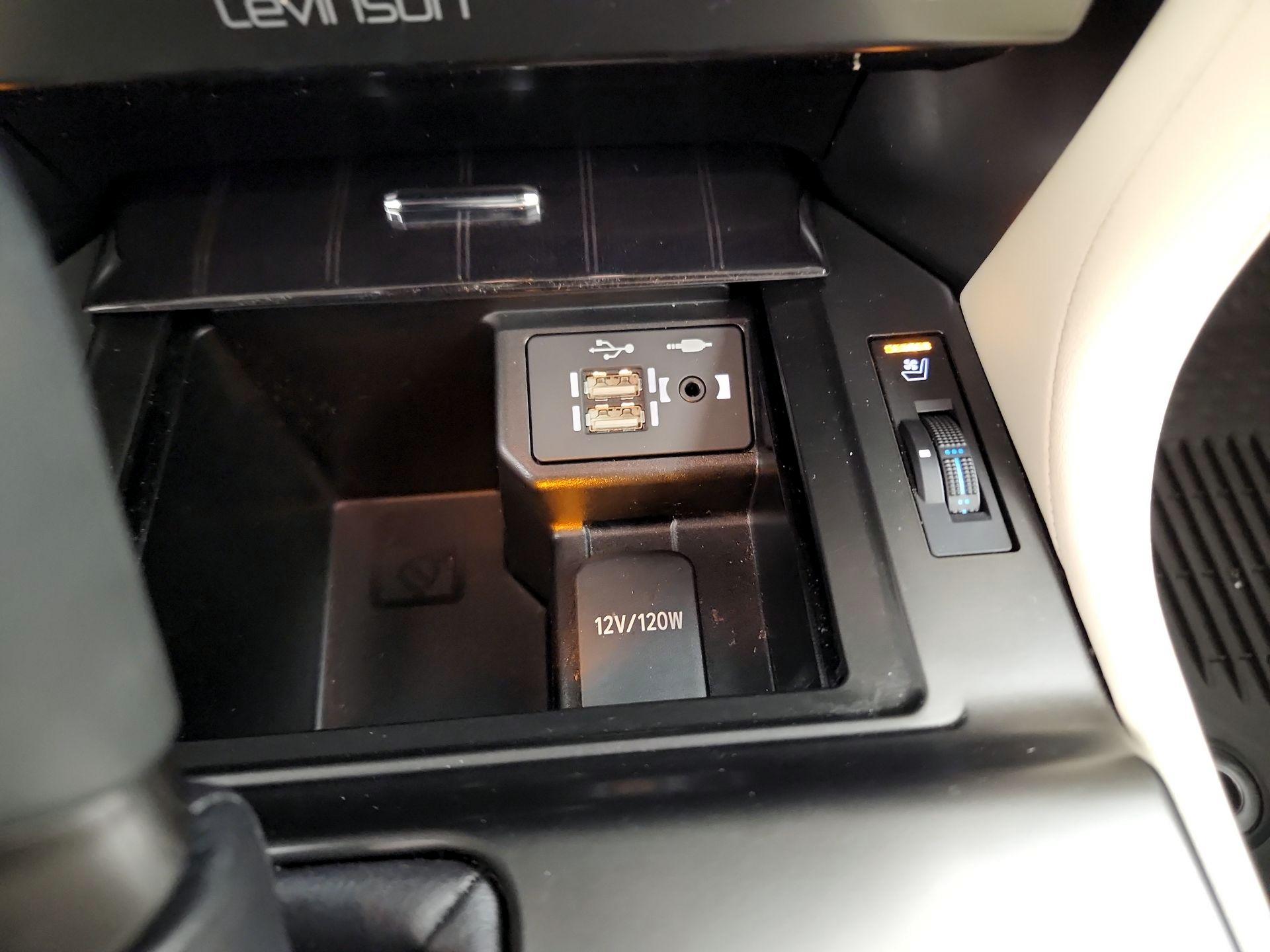 Thumbnail: 2022 Lexus GX - 18