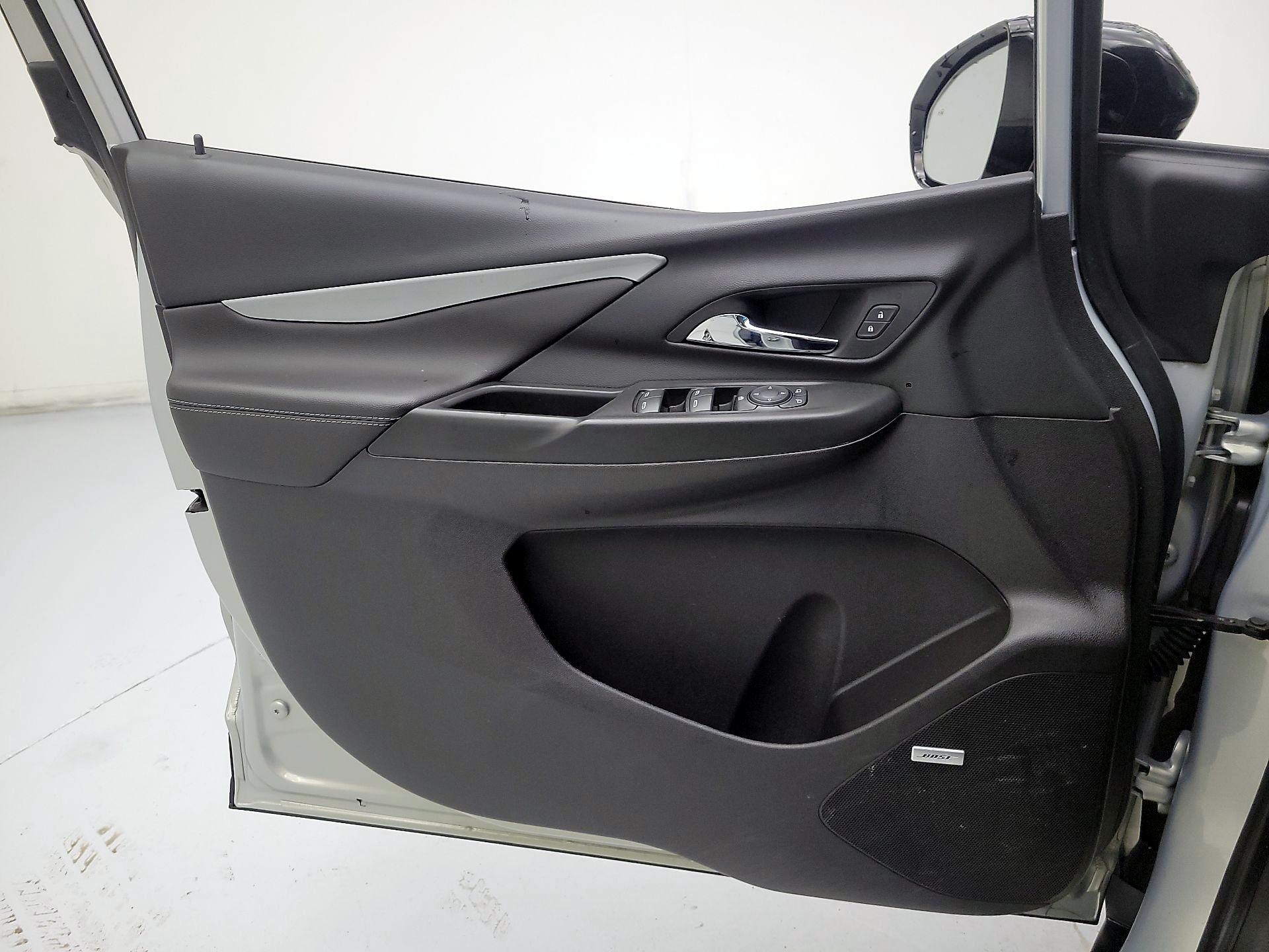 Thumbnail: 2023 Chevrolet Bolt EV - 10