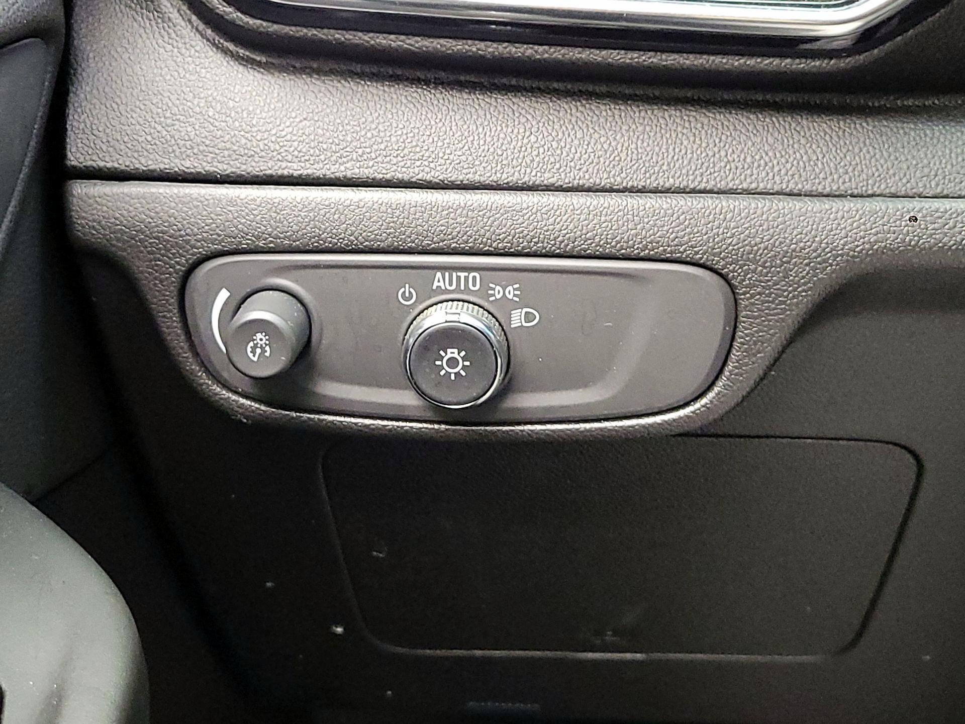 Thumbnail: 2023 Chevrolet Bolt EV - 11