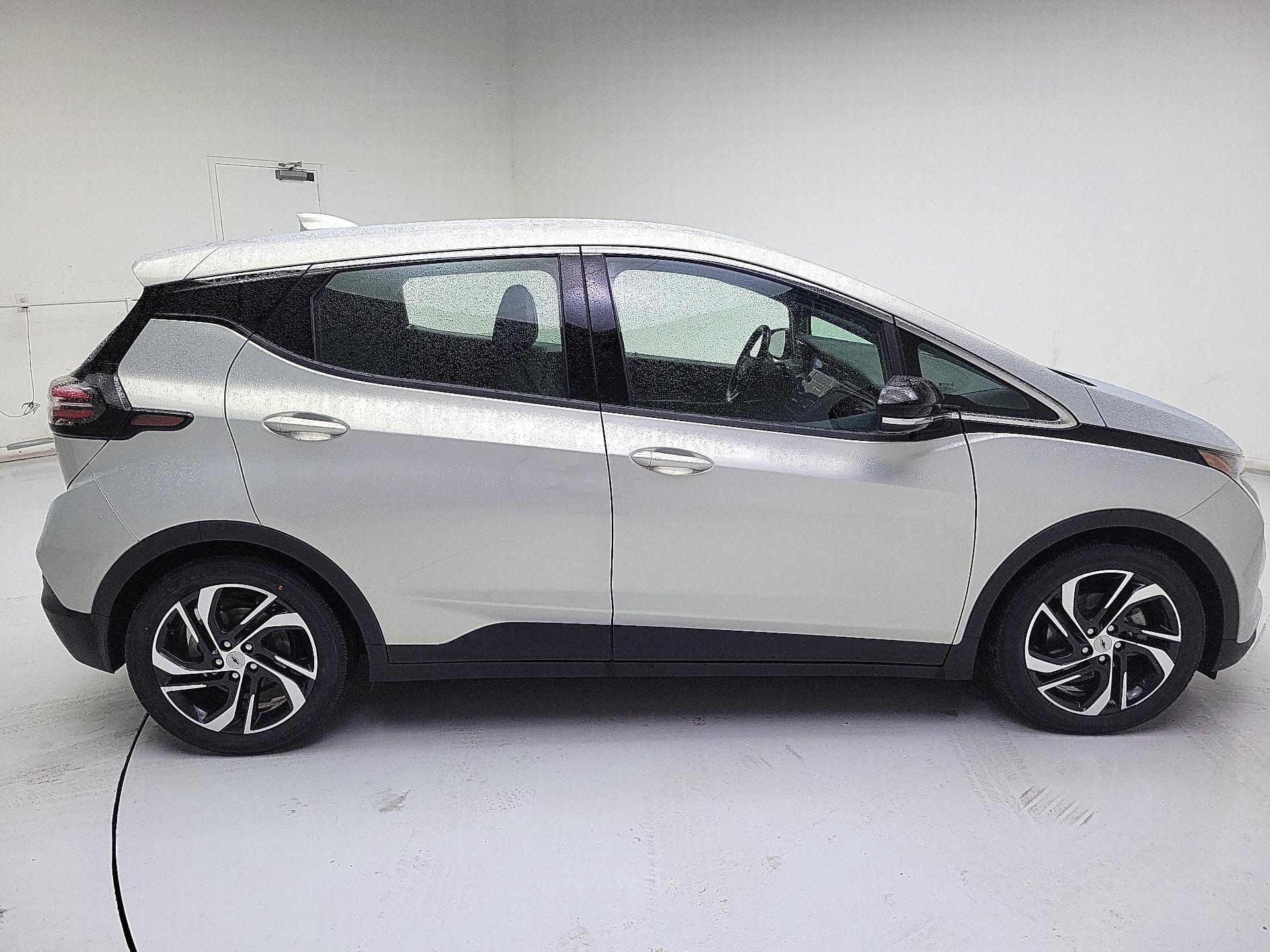 Thumbnail: 2023 Chevrolet Bolt EV - 4