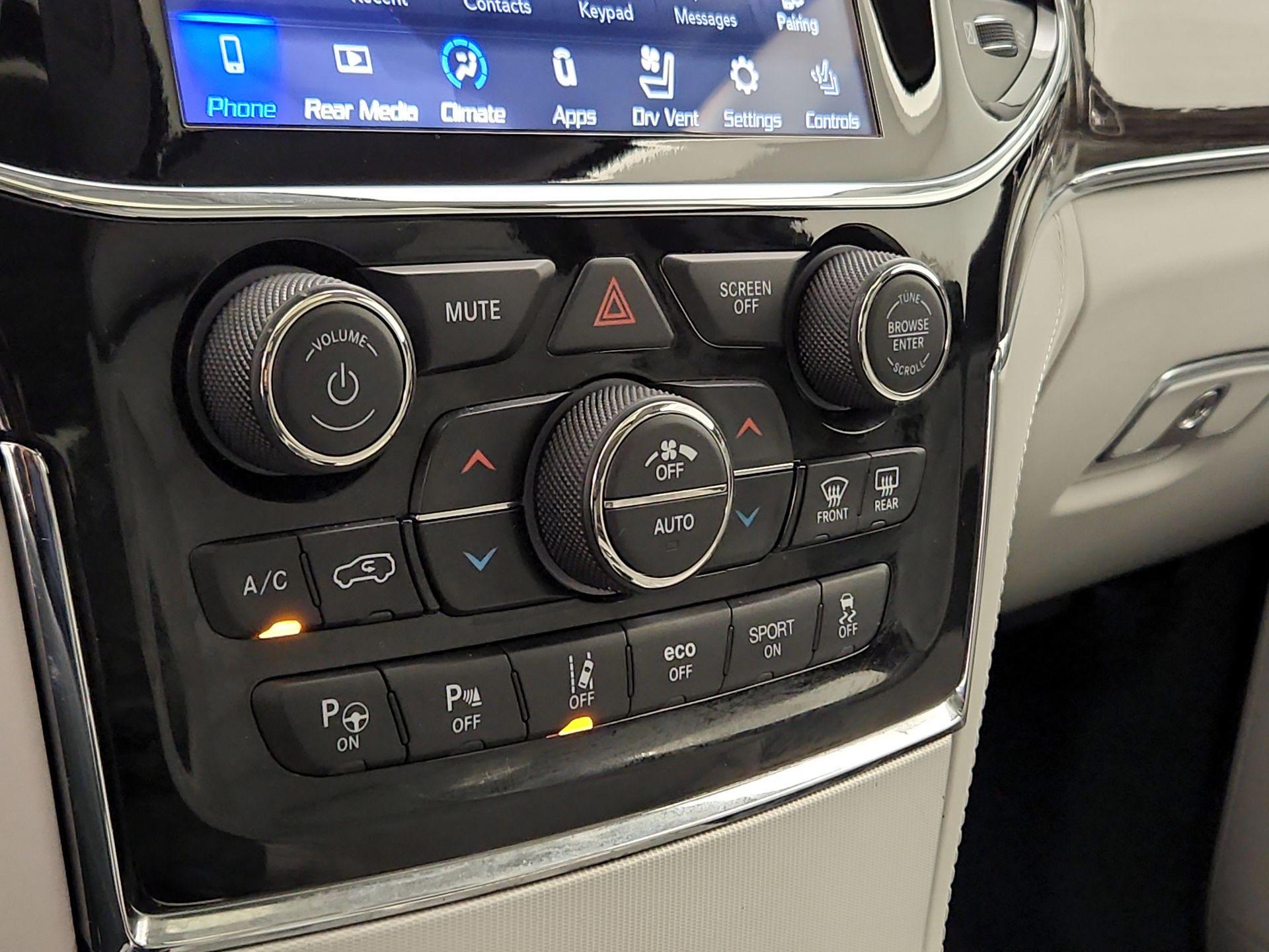 Thumbnail: 2021 Jeep Grand Cherokee - 17