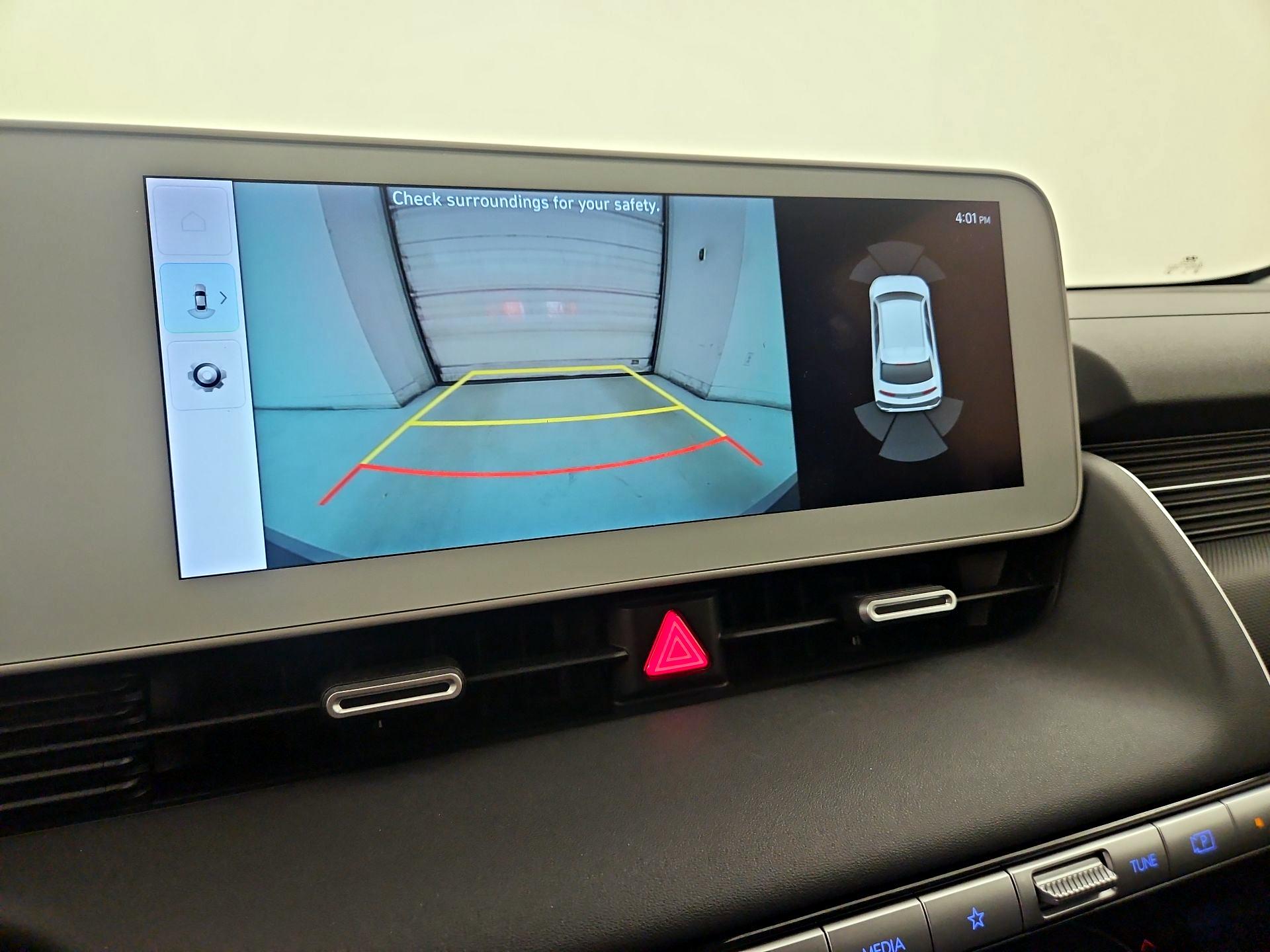 Thumbnail: 2022 Hyundai Ioniq 5 - 15