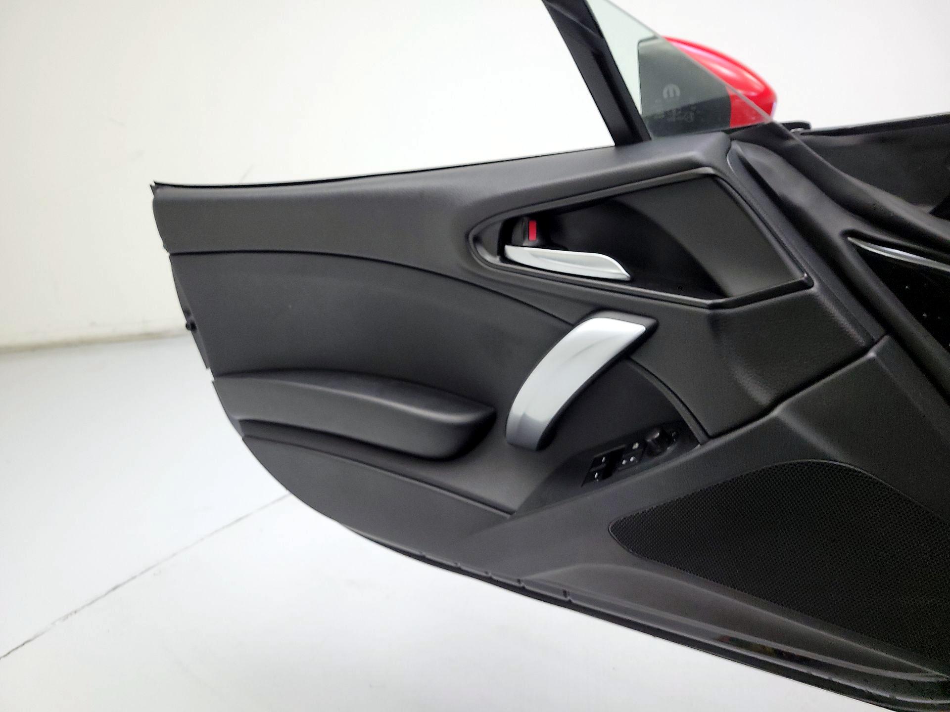 Thumbnail: 2017 Fiat 124 Spider - 10