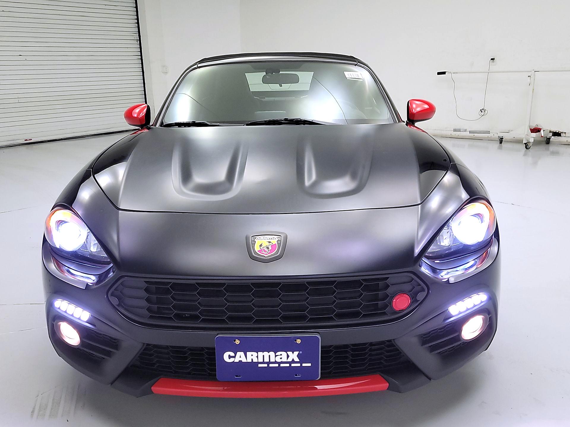 Thumbnail: 2017 Fiat 124 Spider - 2