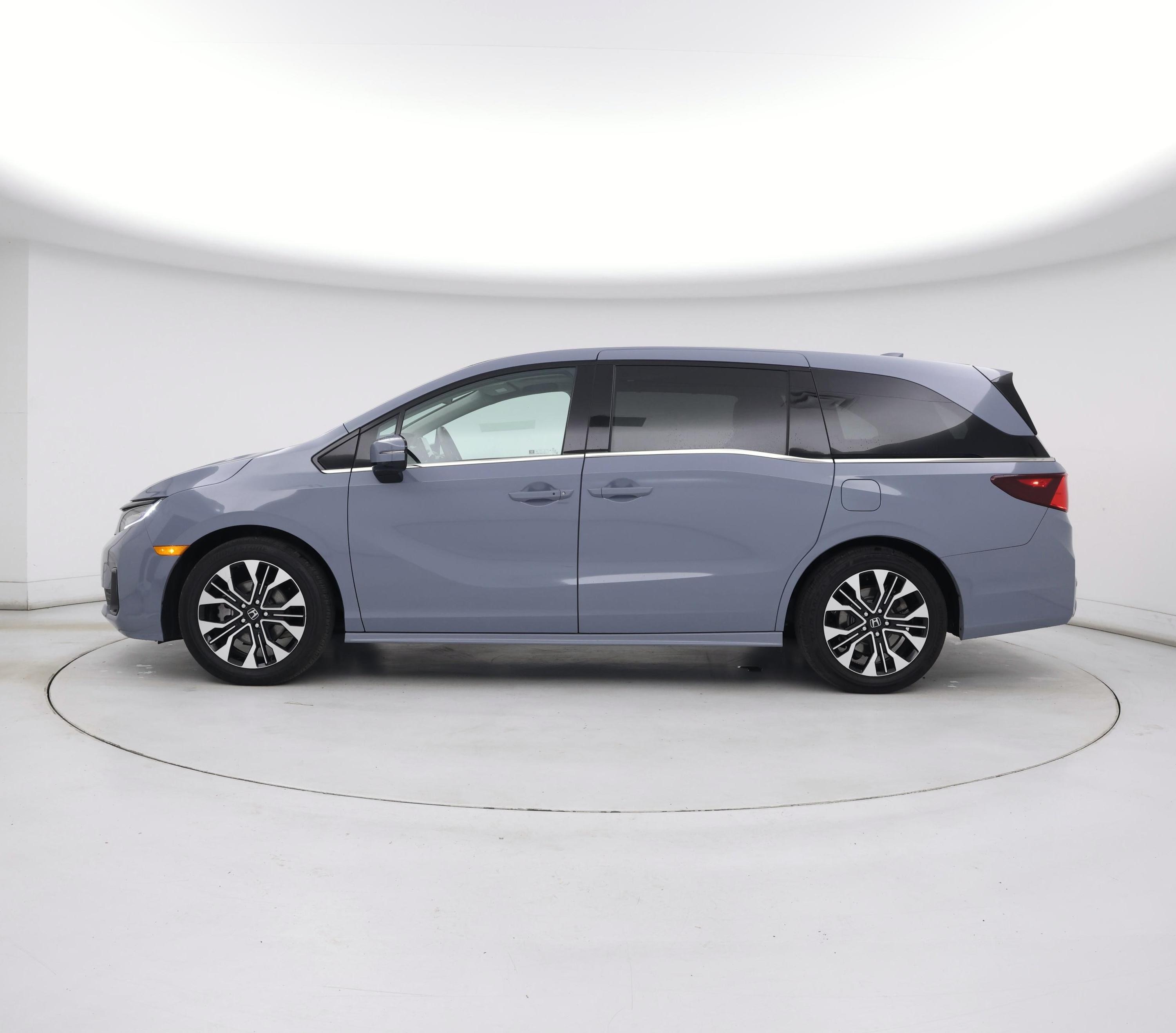 Thumbnail: 2025 Honda Odyssey - 3