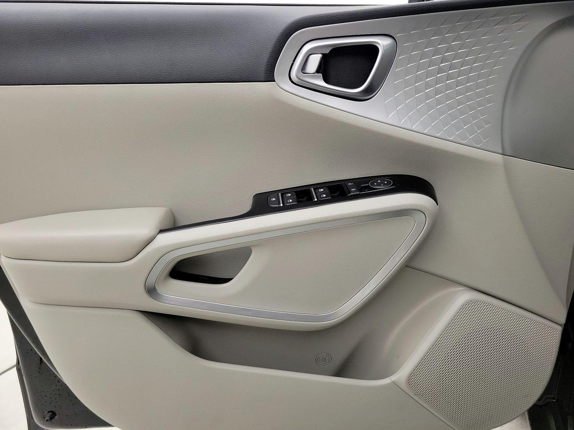 Thumbnail: 2022 Kia Soul - 12