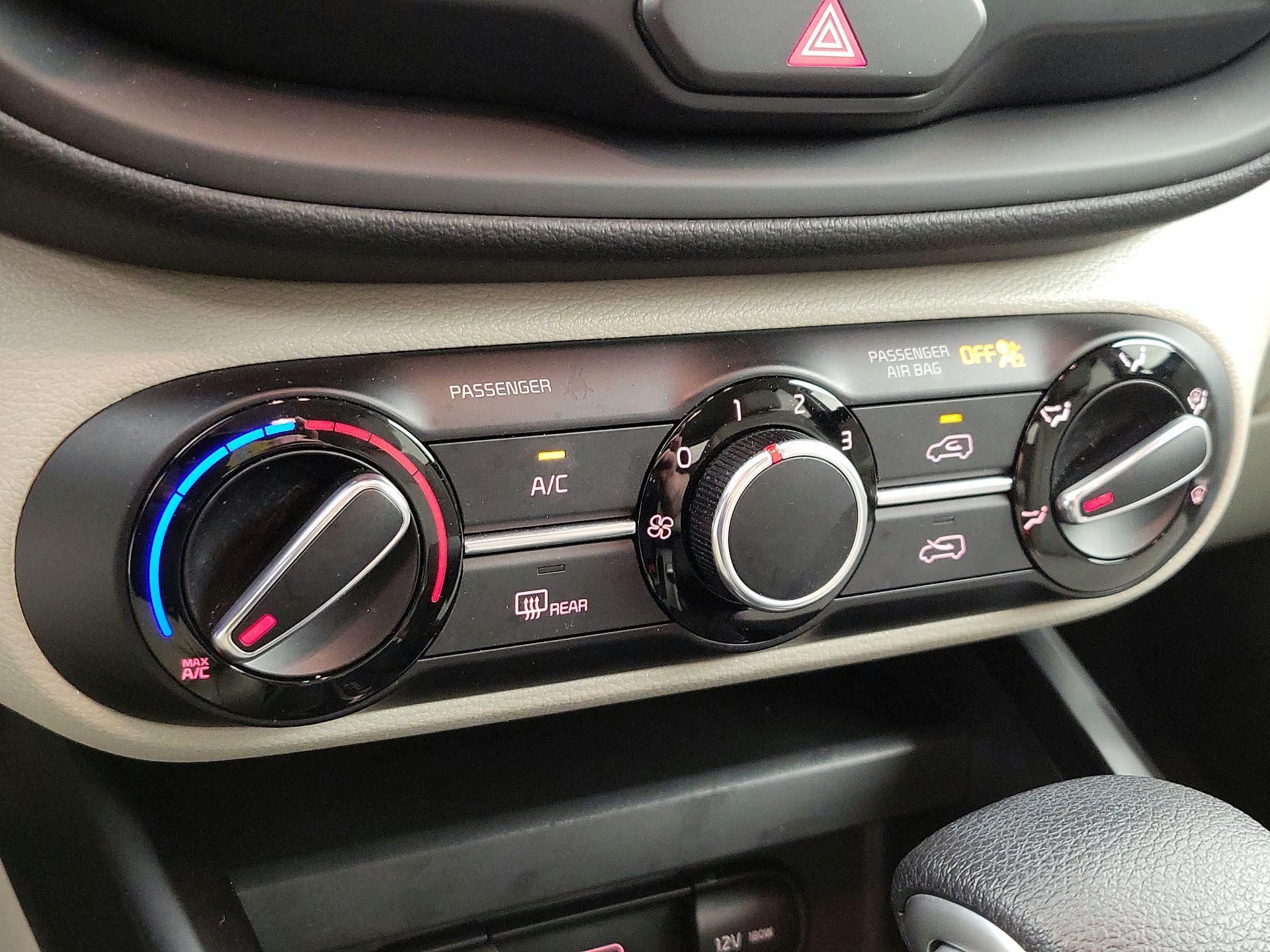 Thumbnail: 2022 Kia Soul - 16